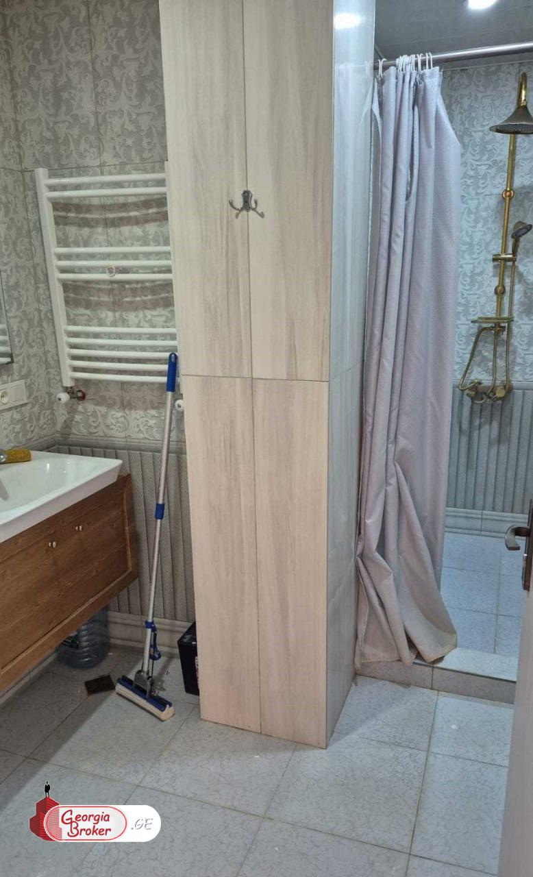 იყიდება ახალი გარემონტებული 3 ოთახიანი ბინა