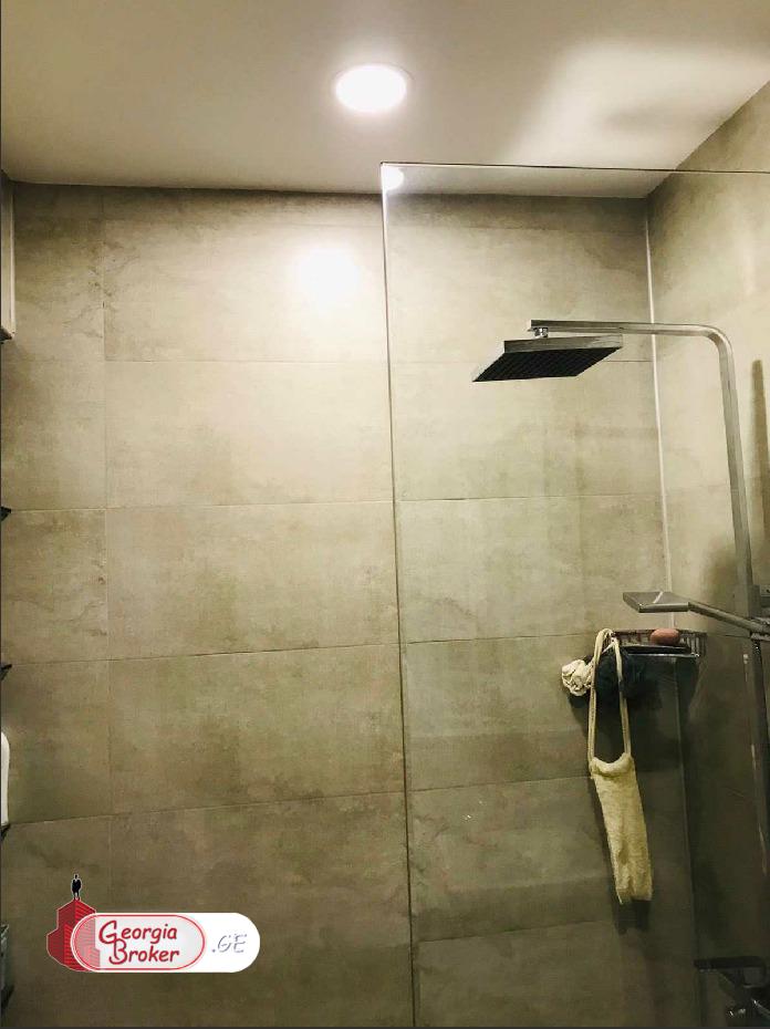 იყიდება ახალი გარემონტებული 4 ოთახიანი ბინა