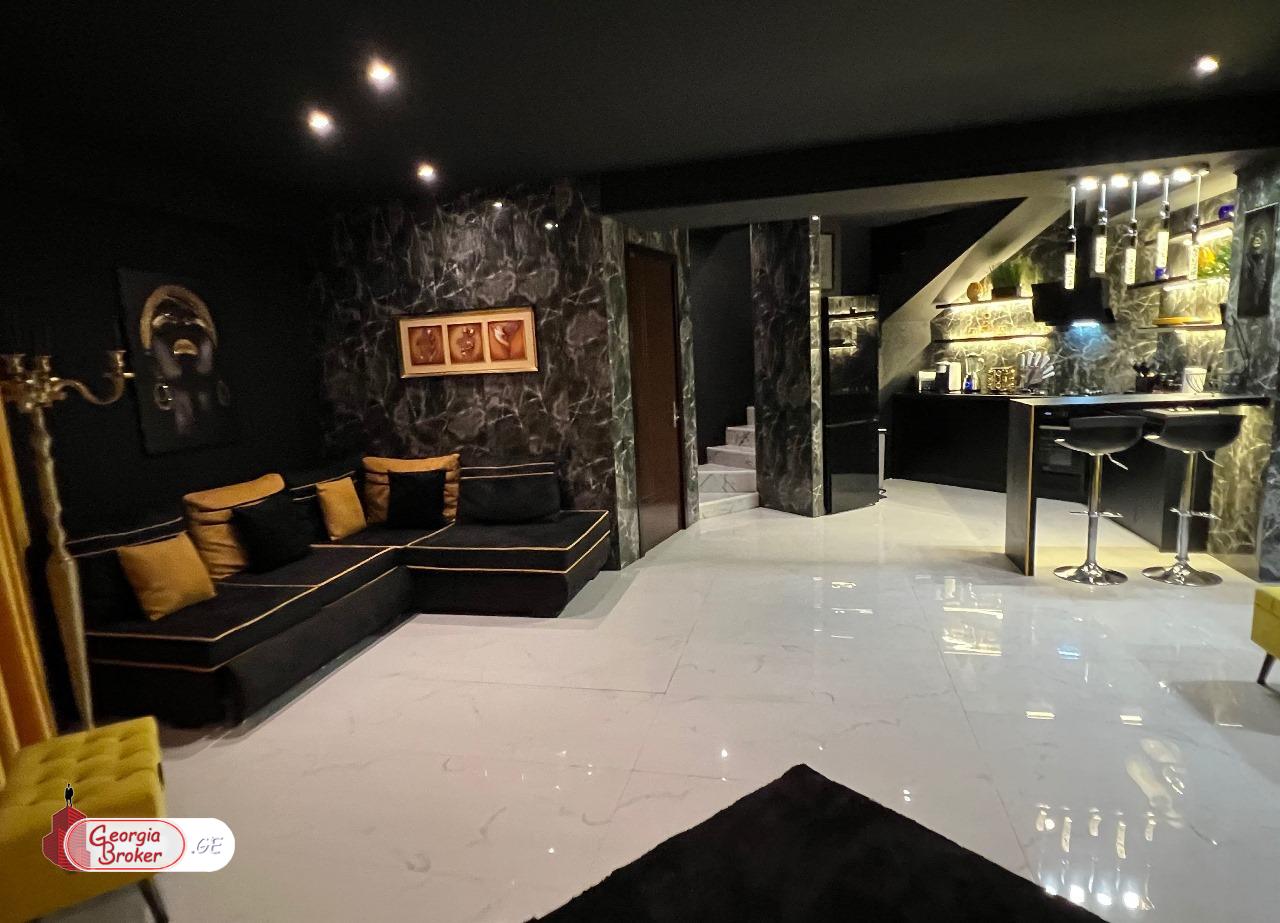 იყიდება ახალი გარემონტებული 4 ოთახიანი ბინა