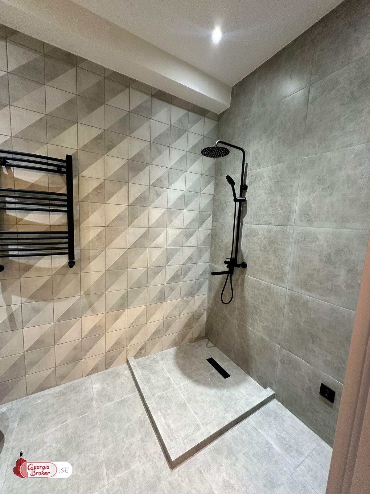 продается квартира с новым ремонтом 2-комнаты