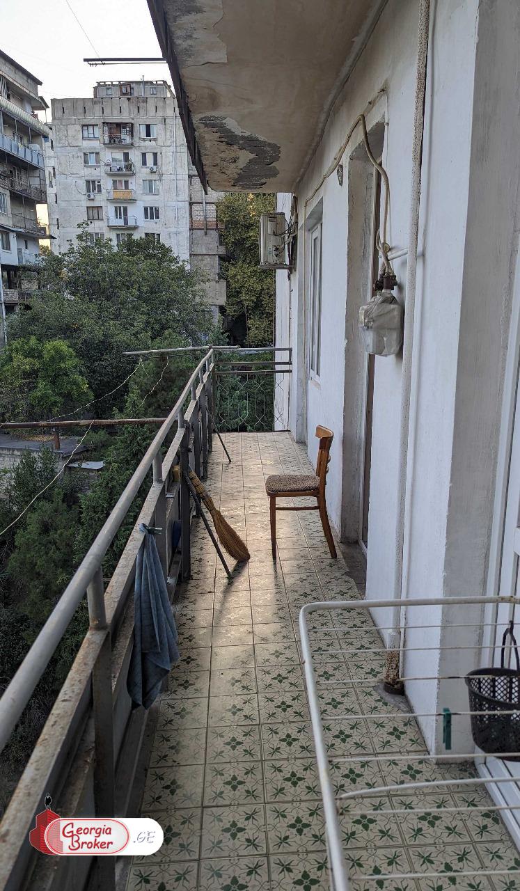 იყიდება ახალი გარემონტებული 3 ოთახიანი ბინა