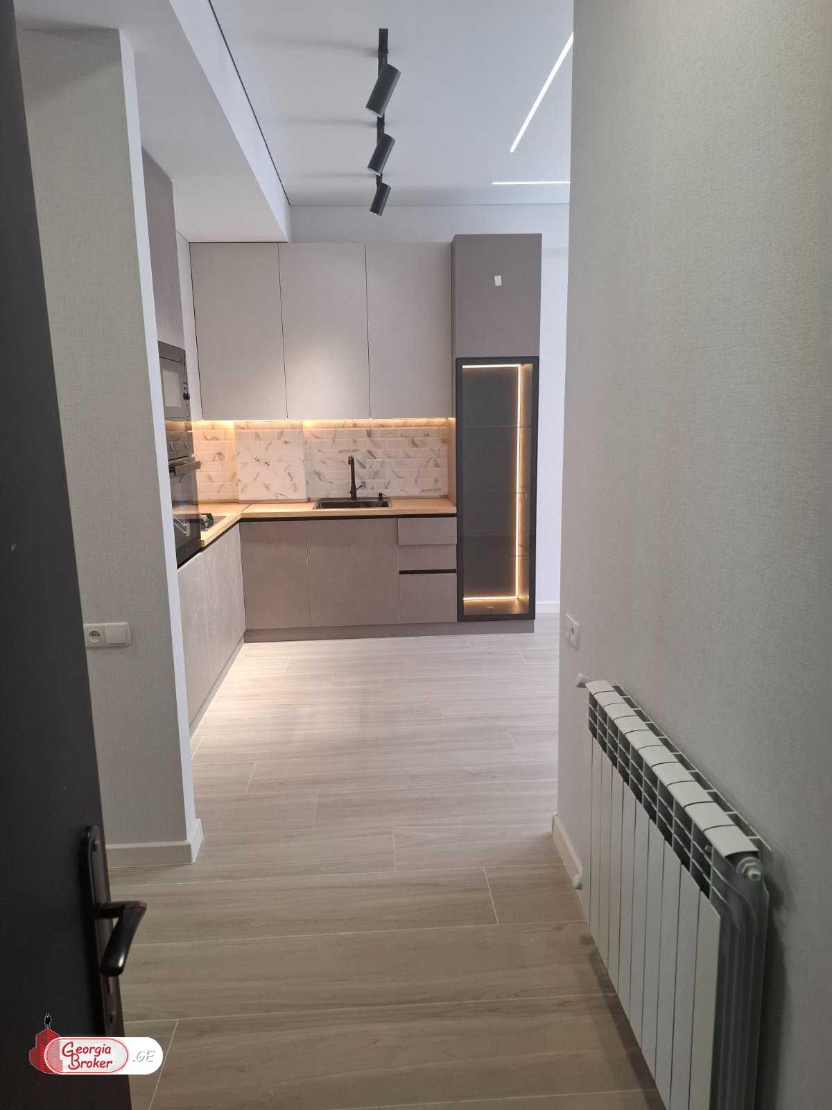 იყიდება ახალი გარემონტებული 3 ოთახიანი ბინა