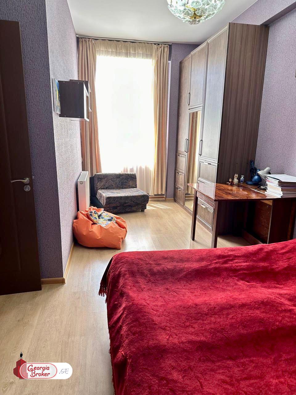 იყიდება ახალი გარემონტებული 3 ოთახიანი ბინა