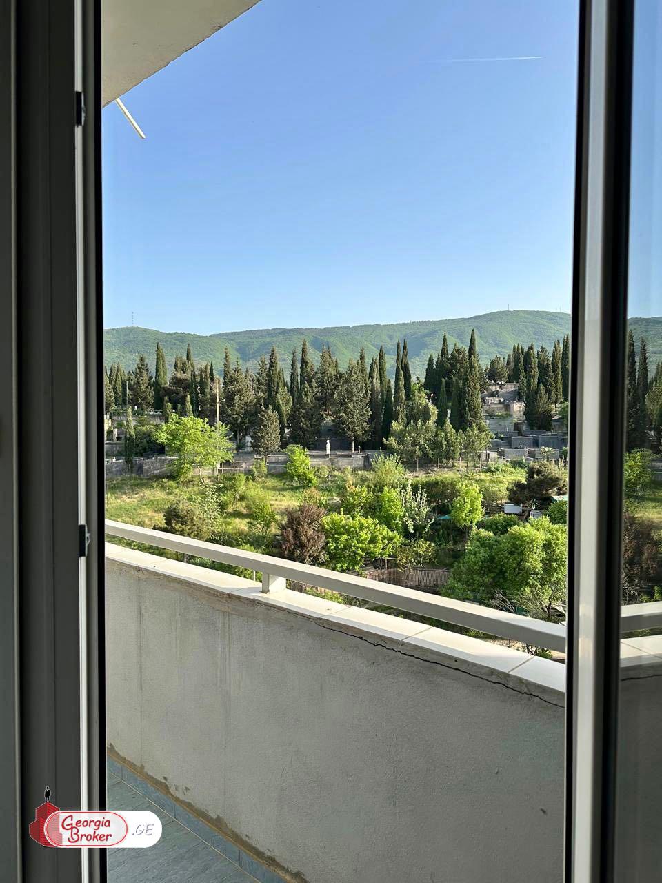 იყიდება ახალი გარემონტებული 3 ოთახიანი ბინა