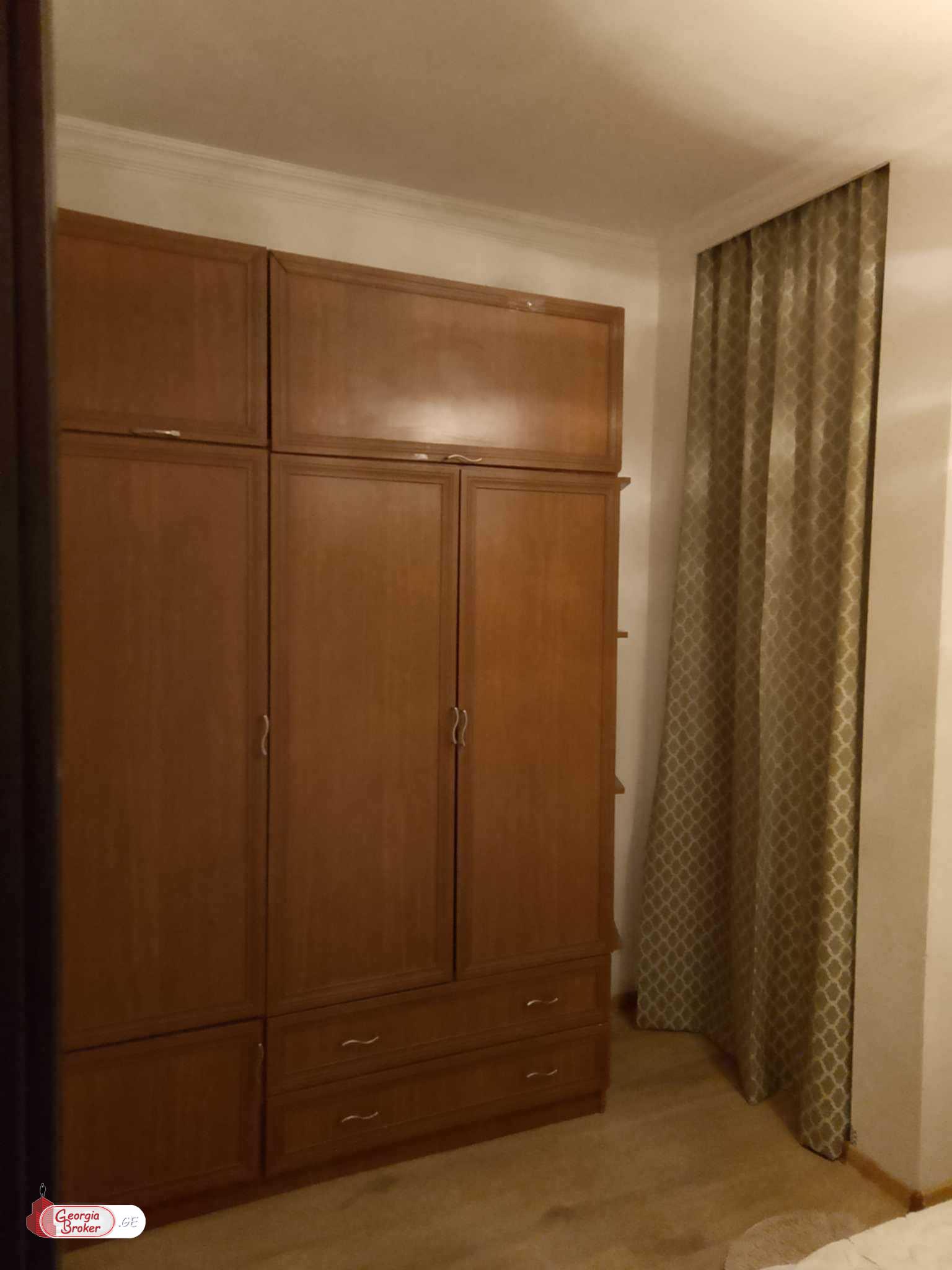 იყიდება ახალი გარემონტებული 2 ოთახიანი ბინა