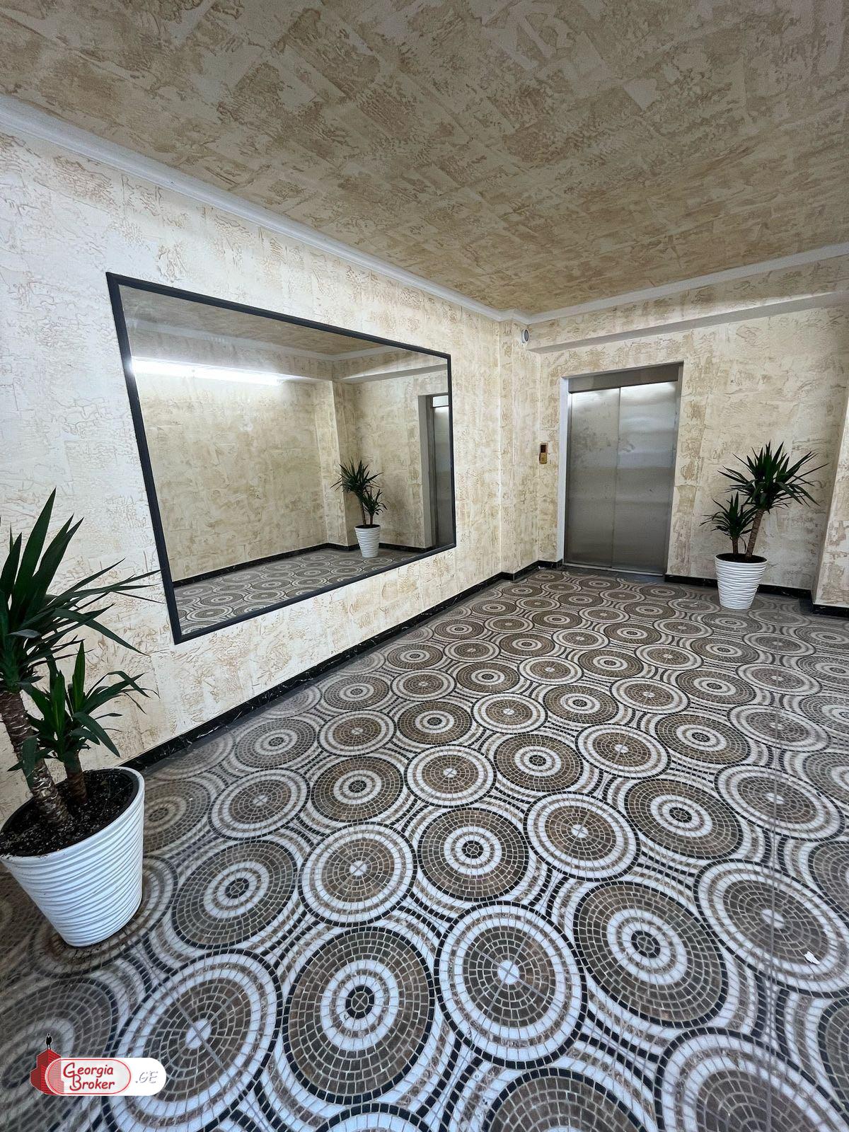 იყიდება ახალი გარემონტებული 2 ოთახიანი ბინა