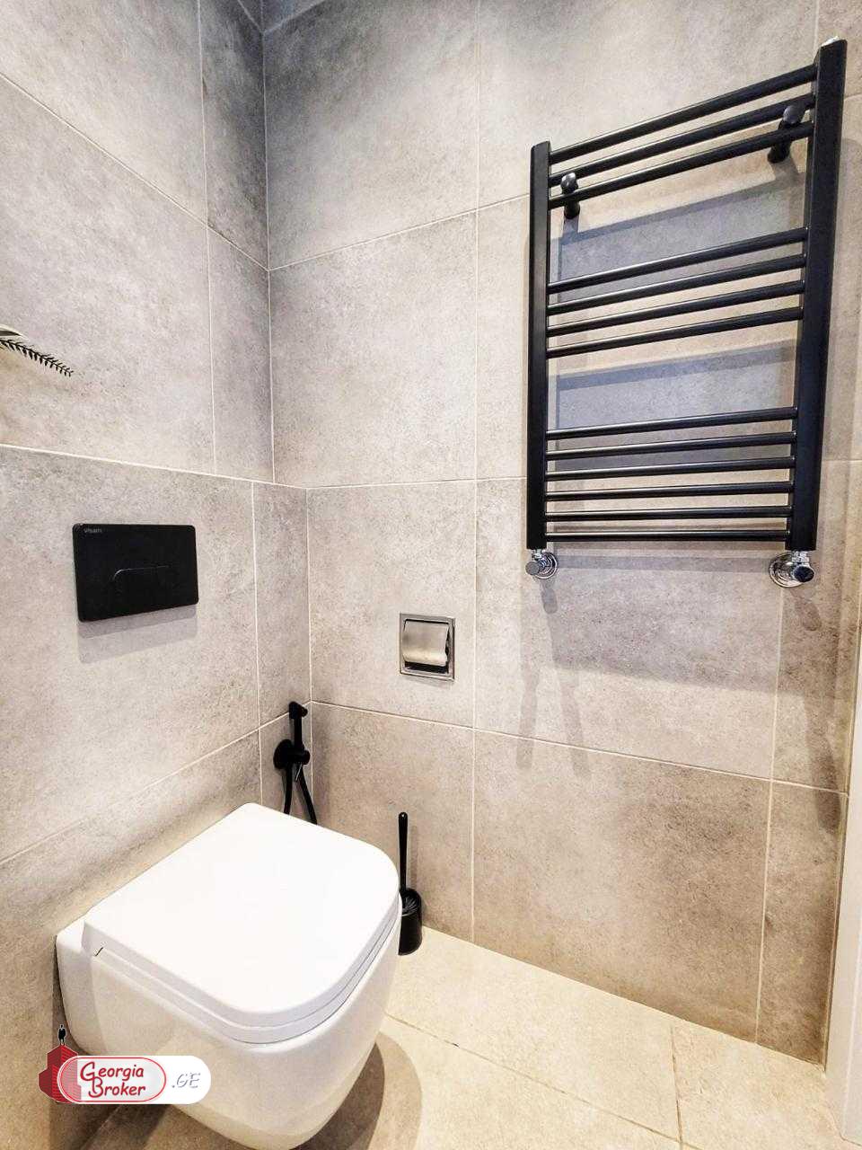 იყიდება ახალი გარემონტებული 4 ოთახიანი ბინა