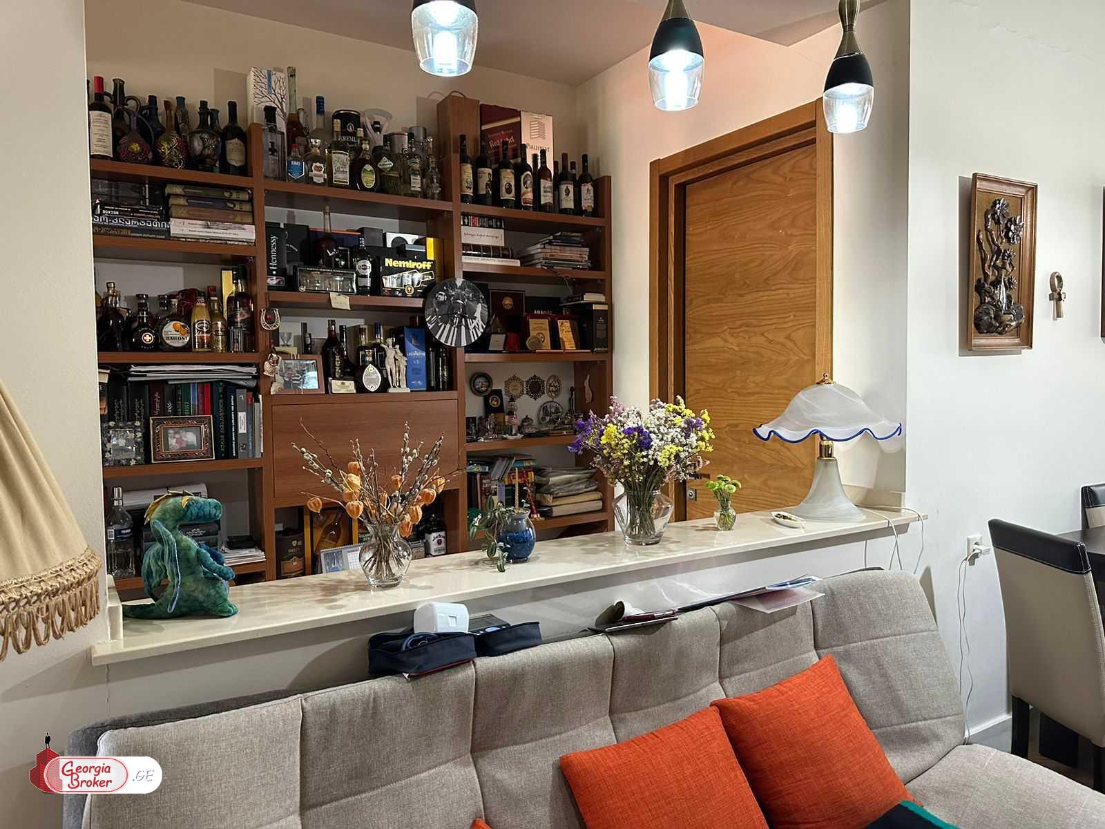 იყიდება ახალი გარემონტებული 3 ოთახიანი ბინა