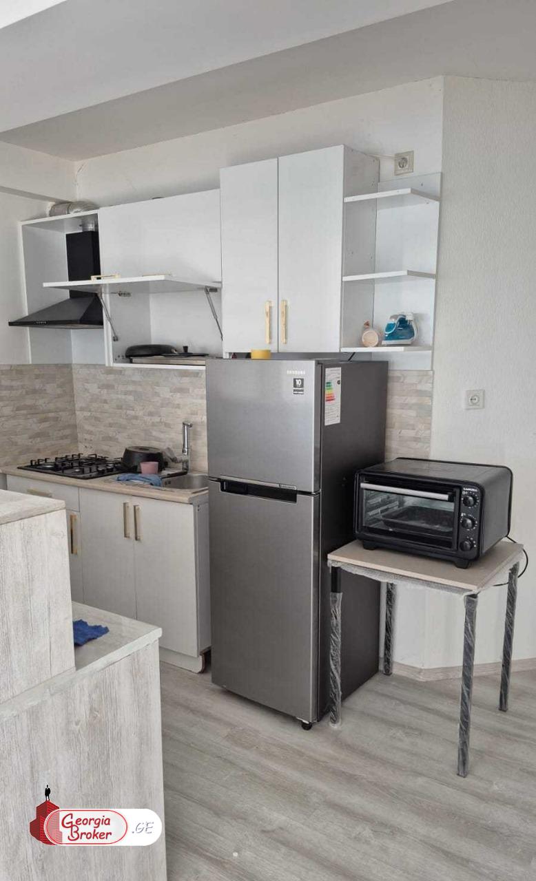 იყიდება ახალი გარემონტებული 3 ოთახიანი ბინა