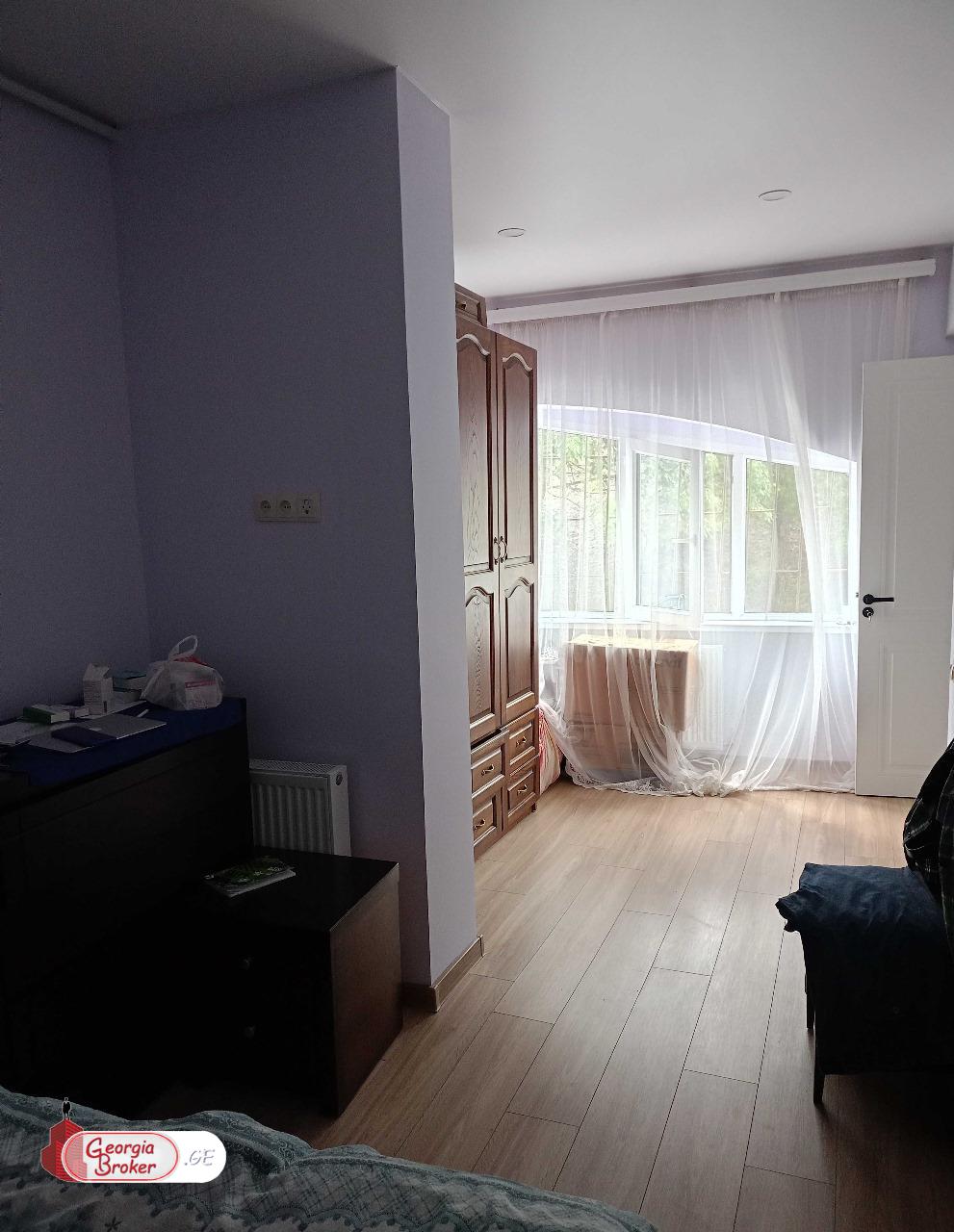 იყიდება ახალი გარემონტებული 3 ოთახიანი ბინა