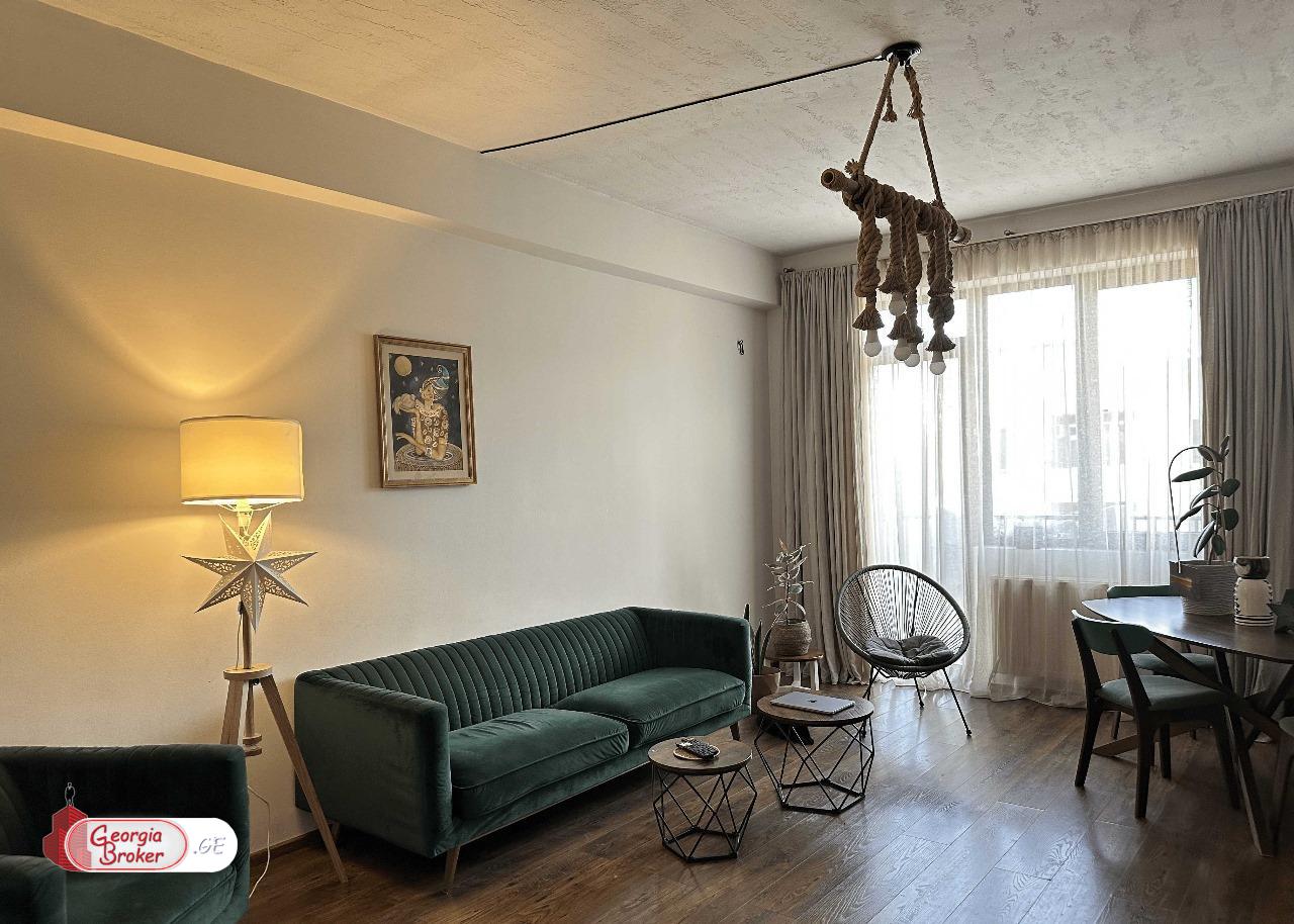 იყიდება ახალი გარემონტებული 3 ოთახიანი ბინა