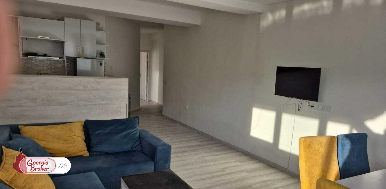 იყიდება ახალი გარემონტებული 3 ოთახიანი ბინა