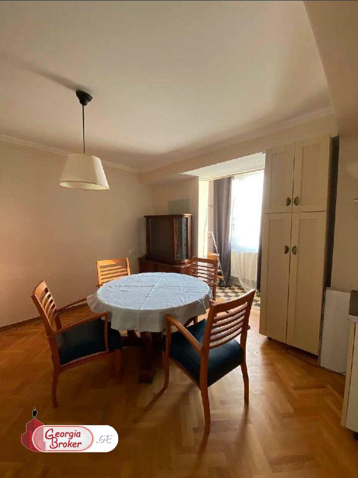 იყიდება ახალი გარემონტებული 2 ოთახიანი ბინა