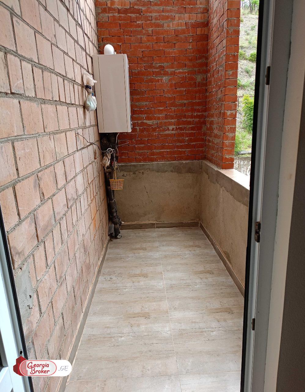 იყიდება ახალი გარემონტებული 3 ოთახიანი ბინა