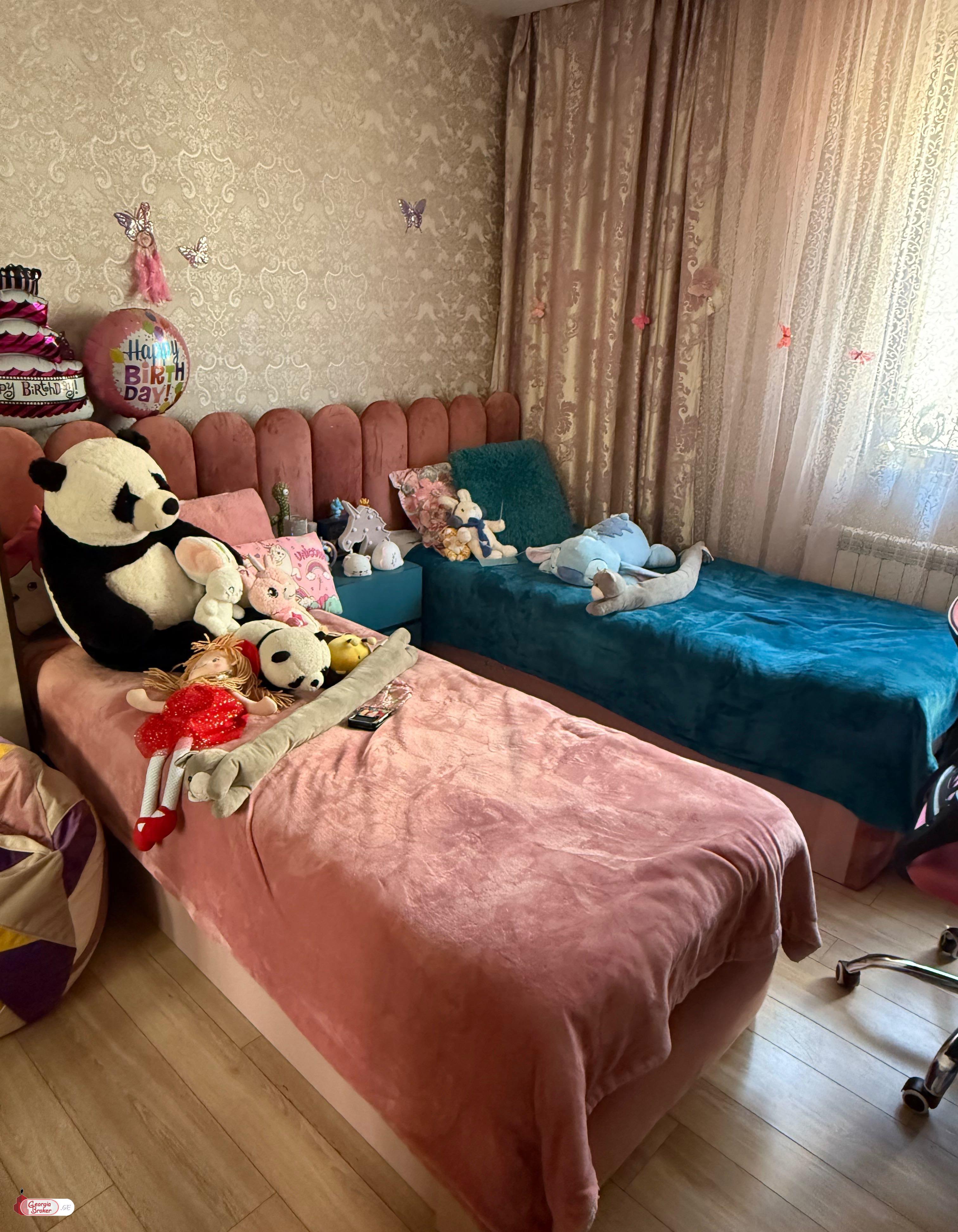 იყიდება ახალი გარემონტებული 4 ოთახიანი ბინა