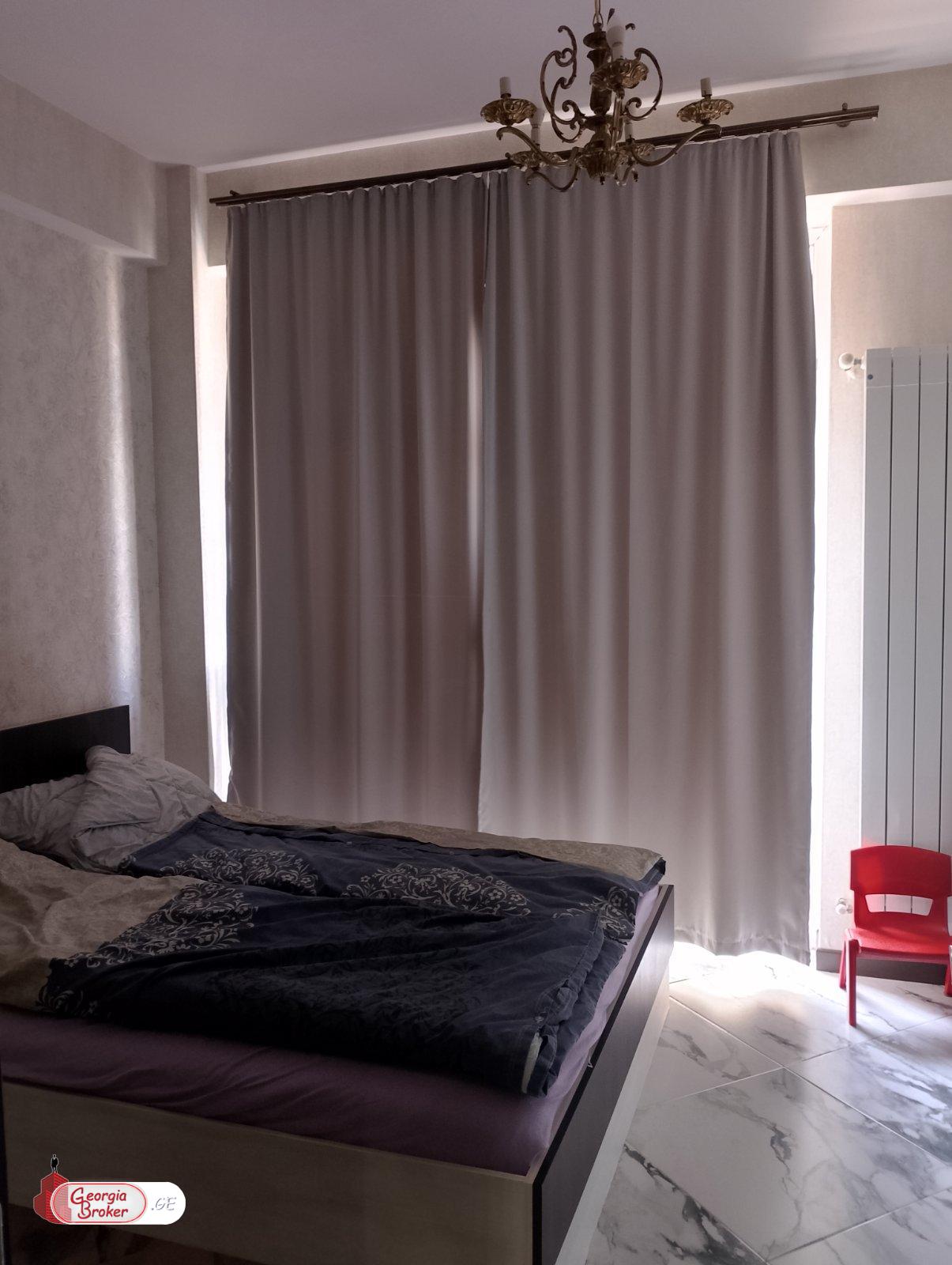 продается квартира с новым ремонтом 3-комнаты