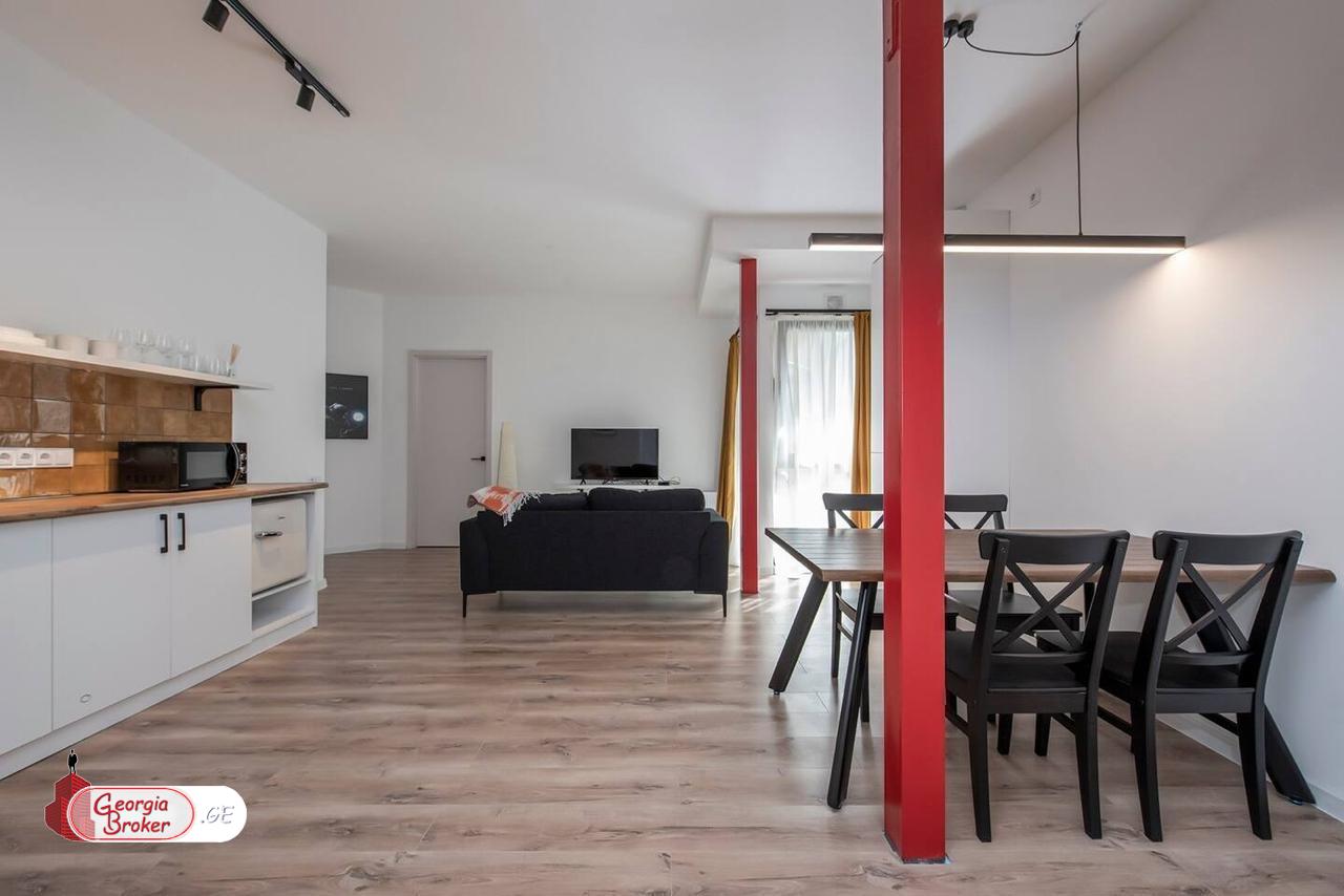 იყიდება ახალი გარემონტებული 2 ოთახიანი ბინა