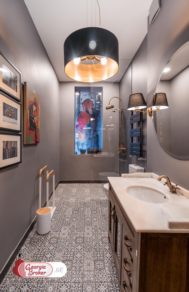 nearly repaired 2-room apartment for rent