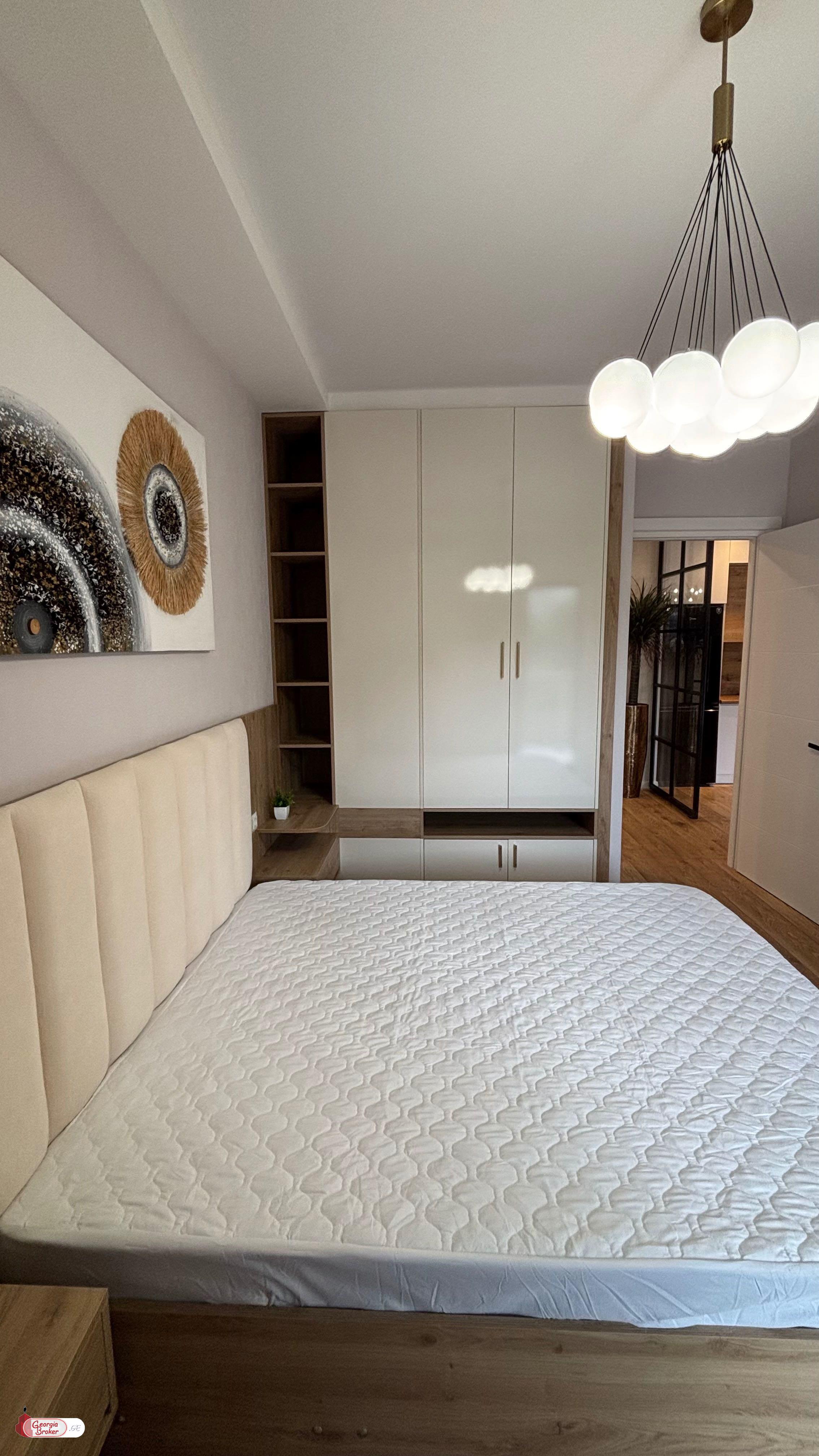 nearly repaired 3-room apartment for sale