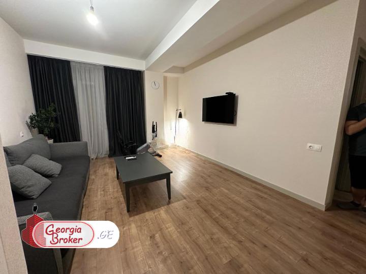 იყიდება ახალი გარემონტებული 4 ოთახიანი ბინა