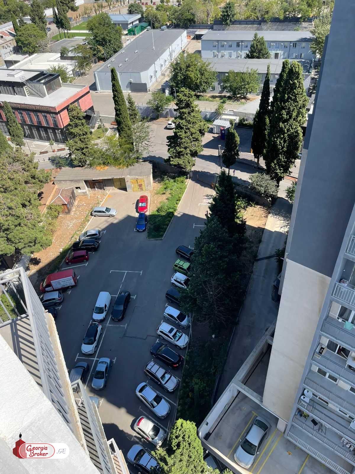 nearly repaired 2-room apartment for sale