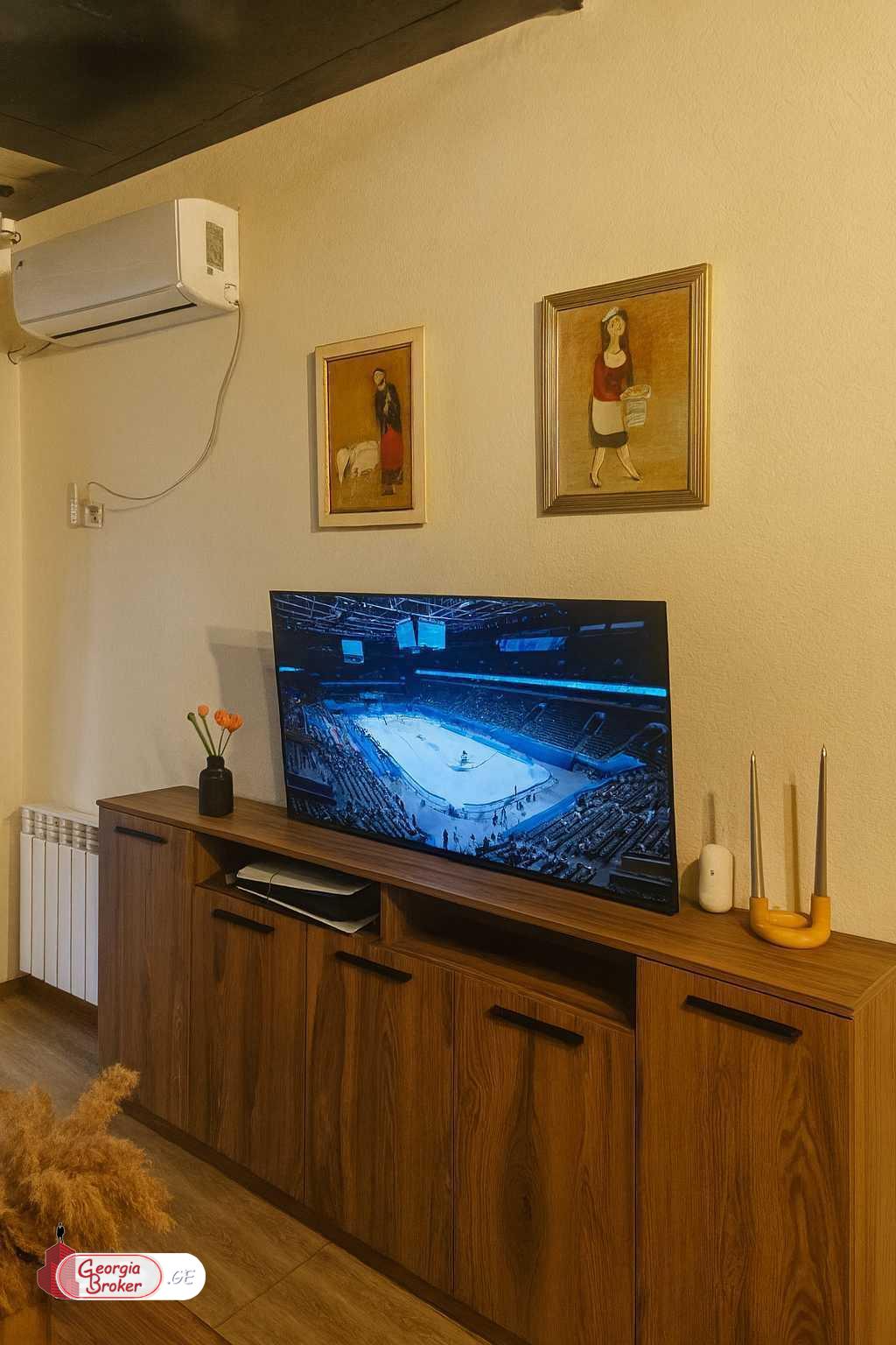 nearly repaired 2-room apartment for sale