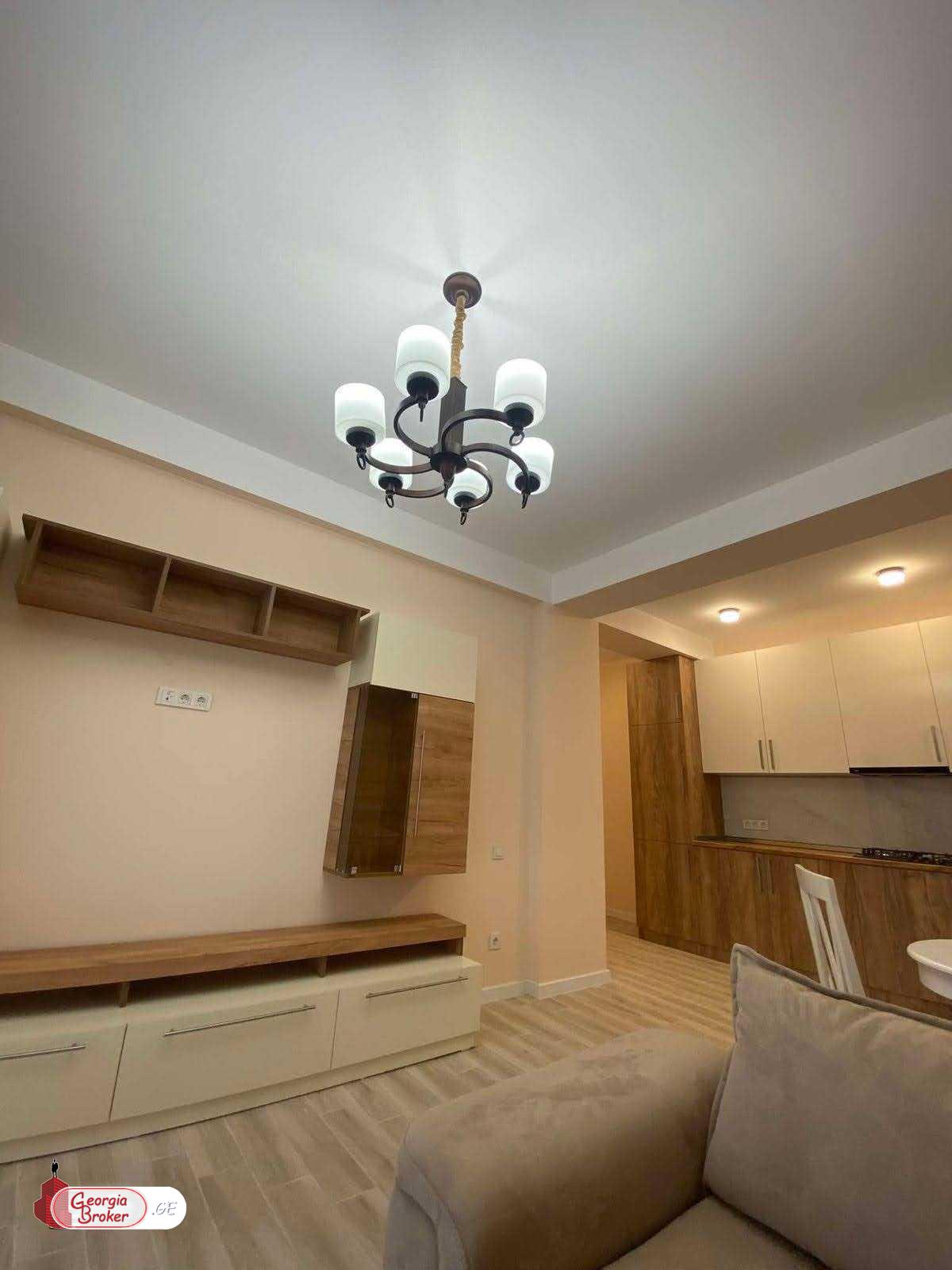 nearly repaired 3-room apartment for sale