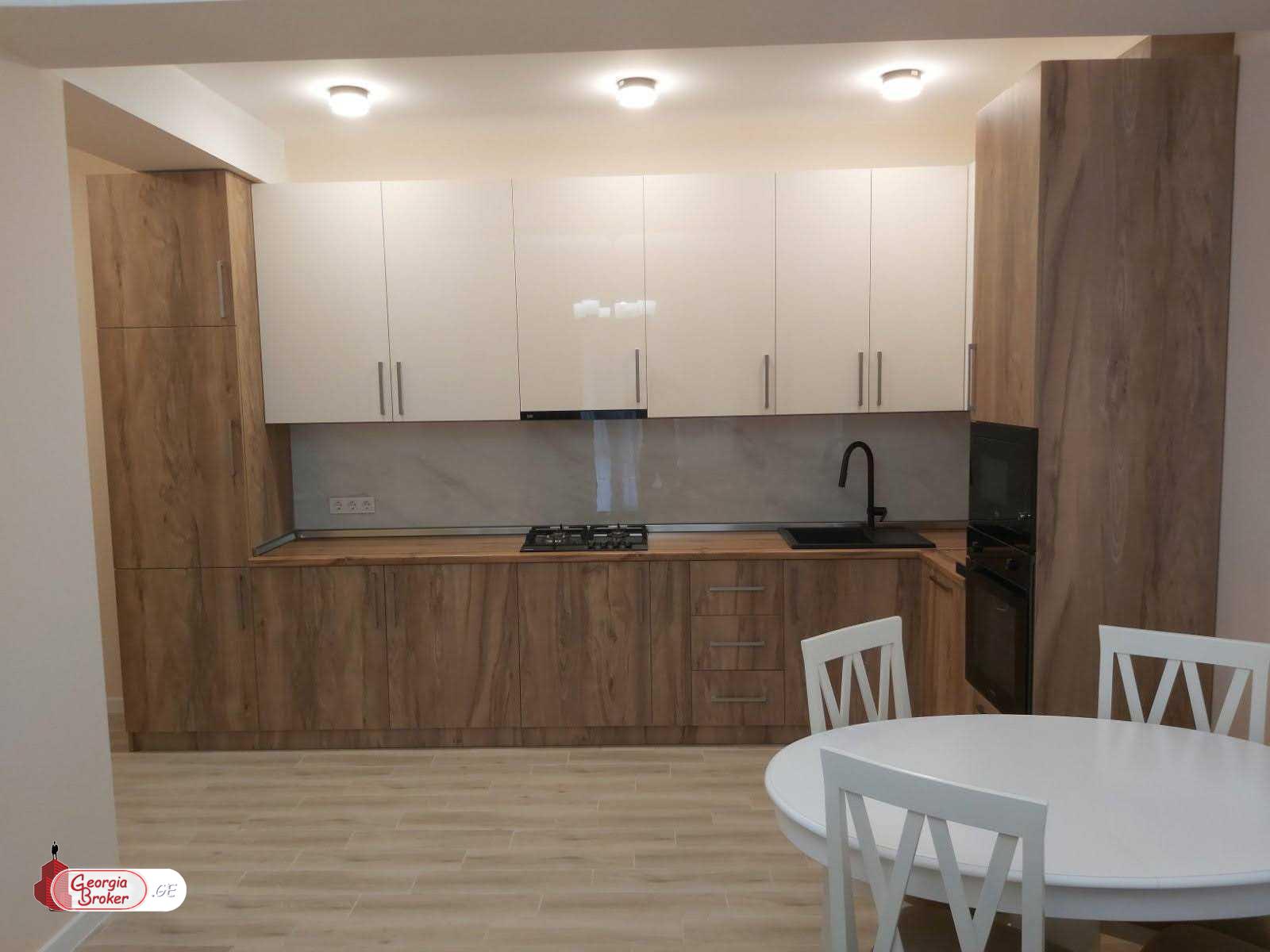 nearly repaired 3-room apartment for sale