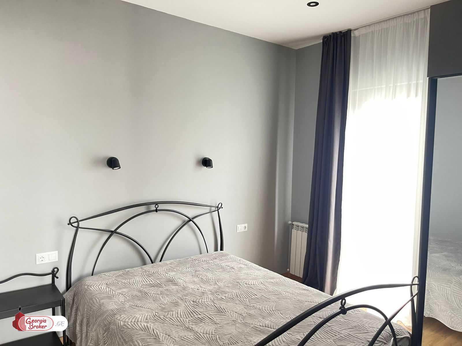 nearly repaired 2-room apartment for sale