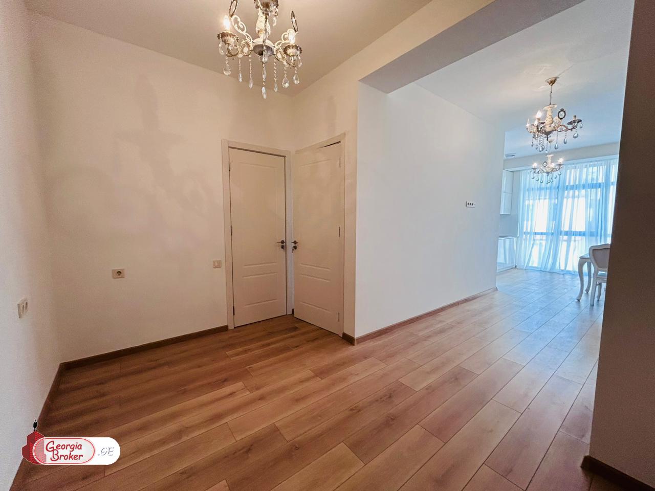 nearly repaired 2-room apartment for sale