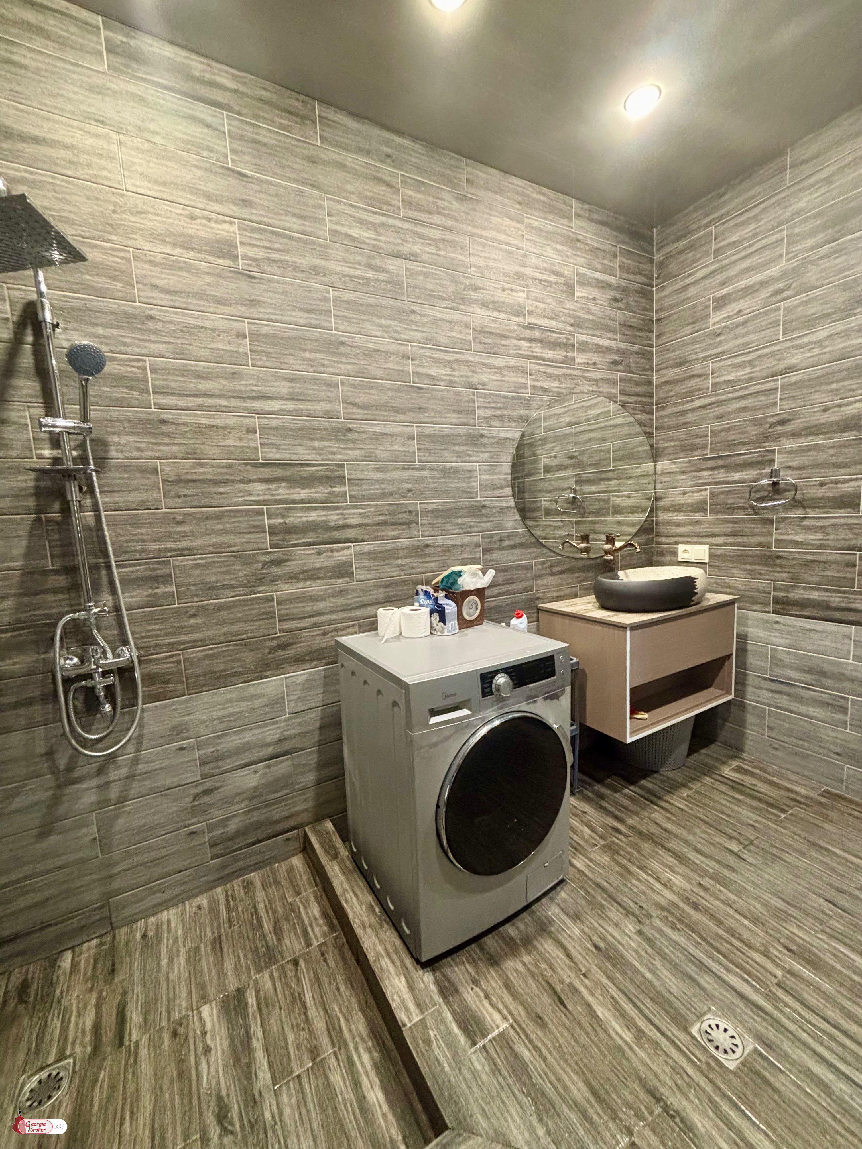 nearly repaired 3-room apartment for sale