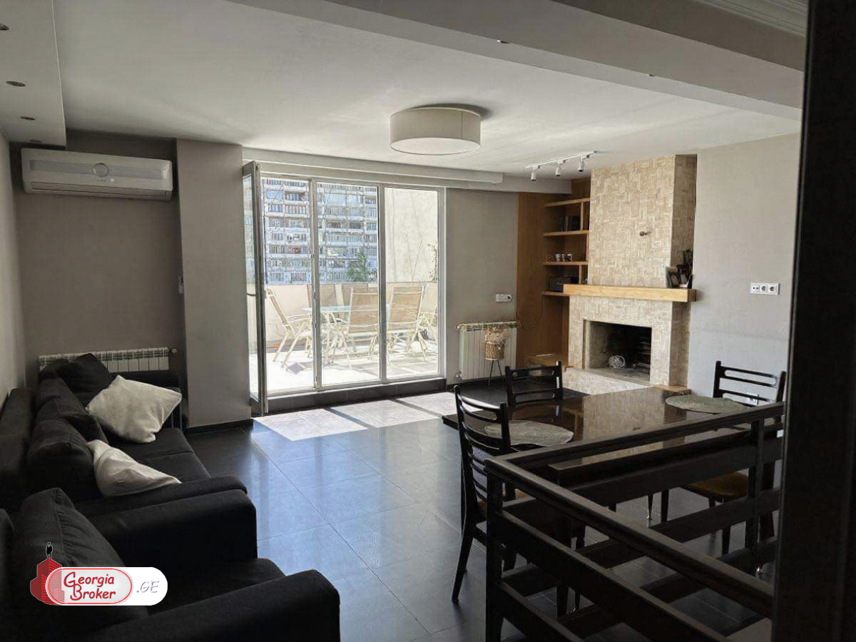 продается квартира с новым ремонтом 5-комнат