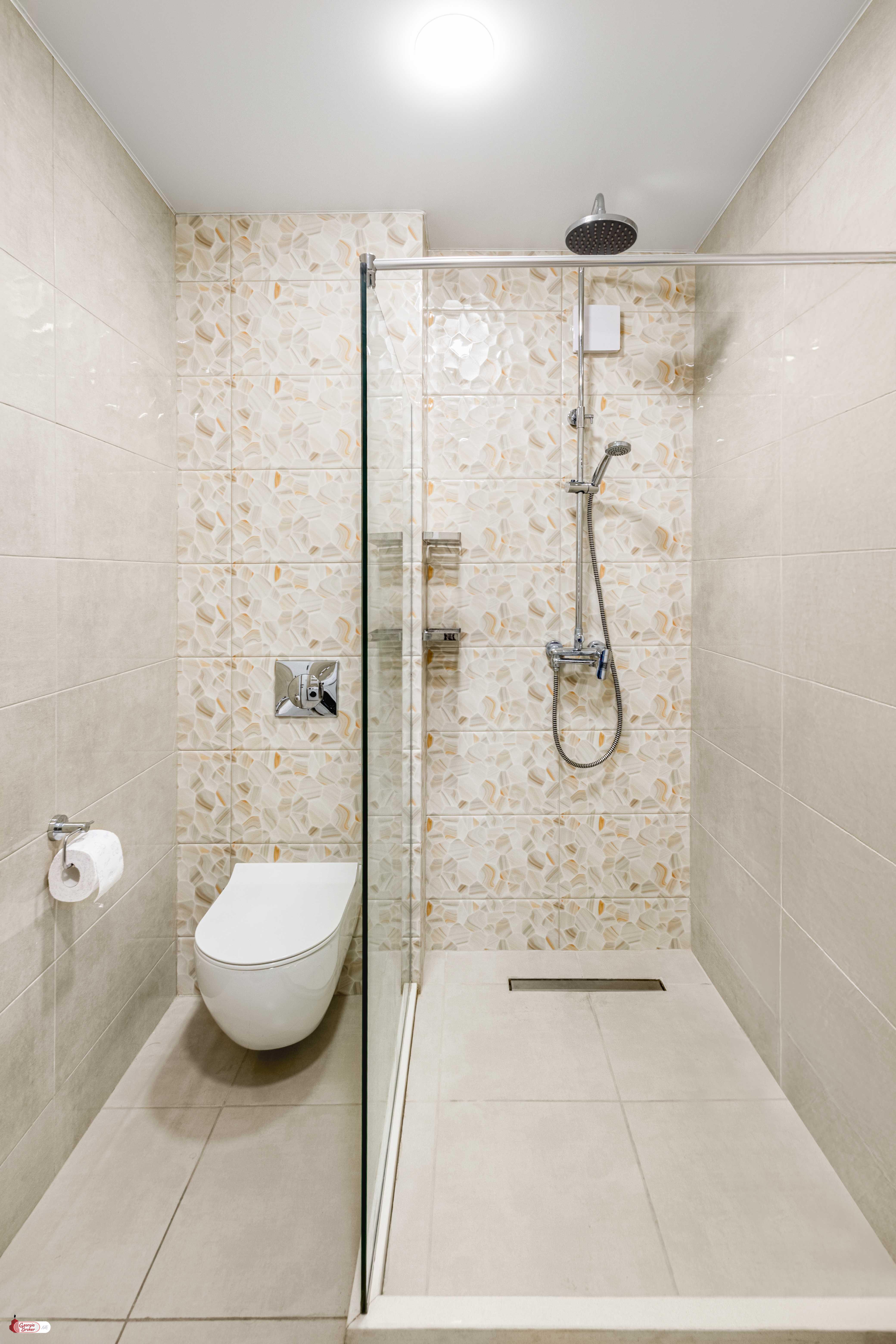 nearly repaired 2-room apartment for sale