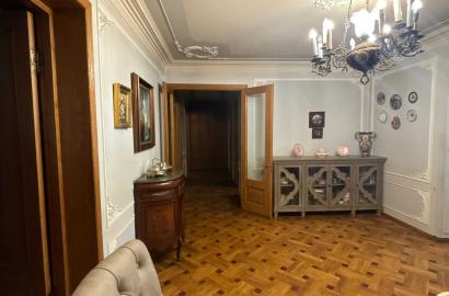 იყიდება ახალი გარემონტებული 3 ოთახიანი ბინა