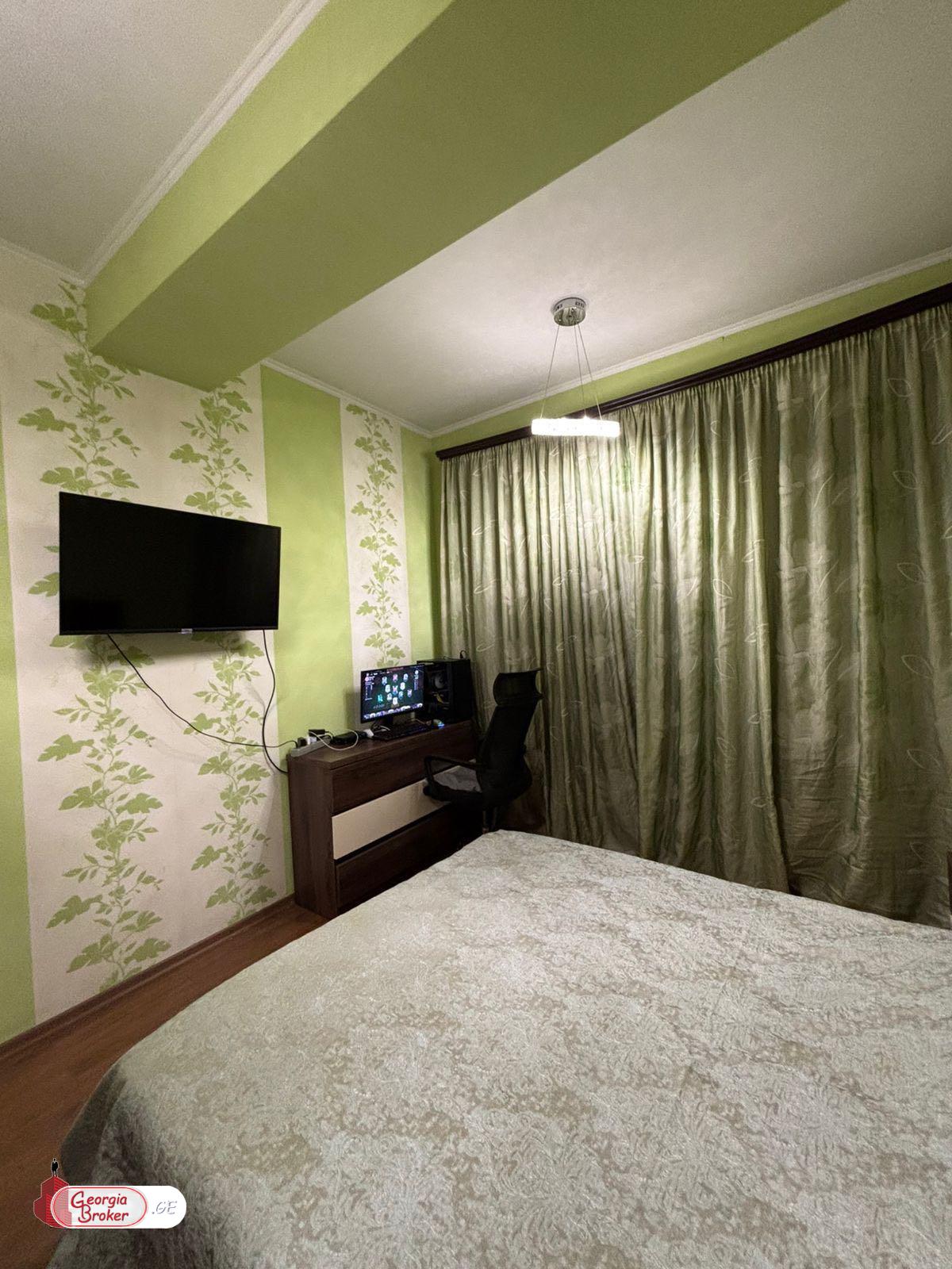 продается квартира с новым ремонтом 3-комнаты