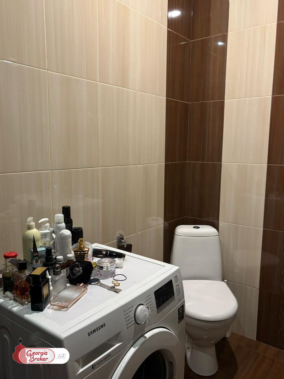 продается квартира с новым ремонтом 3-комнаты