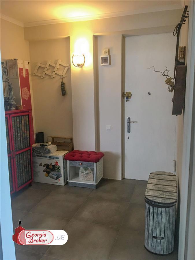 nearly repaired 3-room apartment for sale