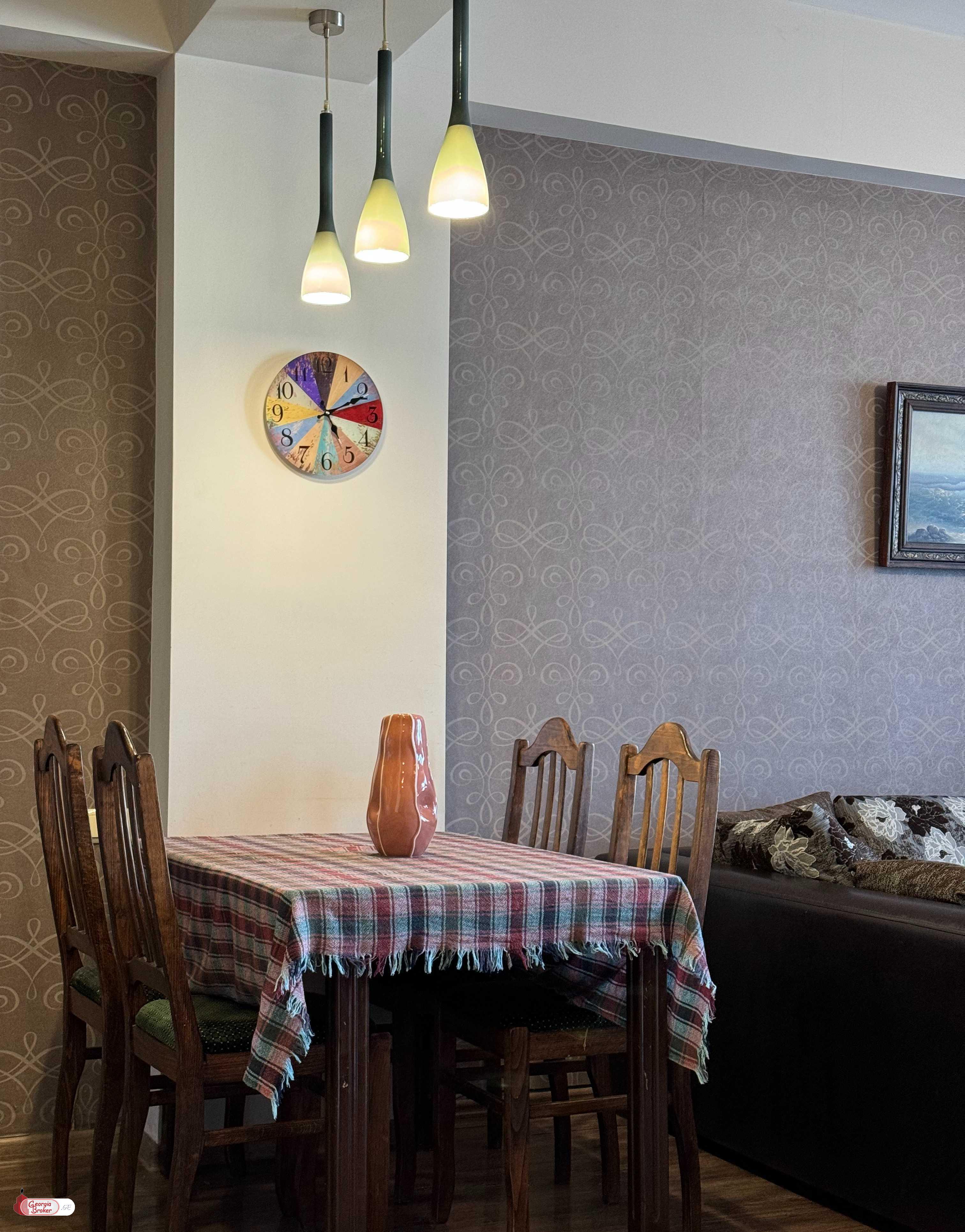 იყიდება ახალი გარემონტებული 2 ოთახიანი ბინა