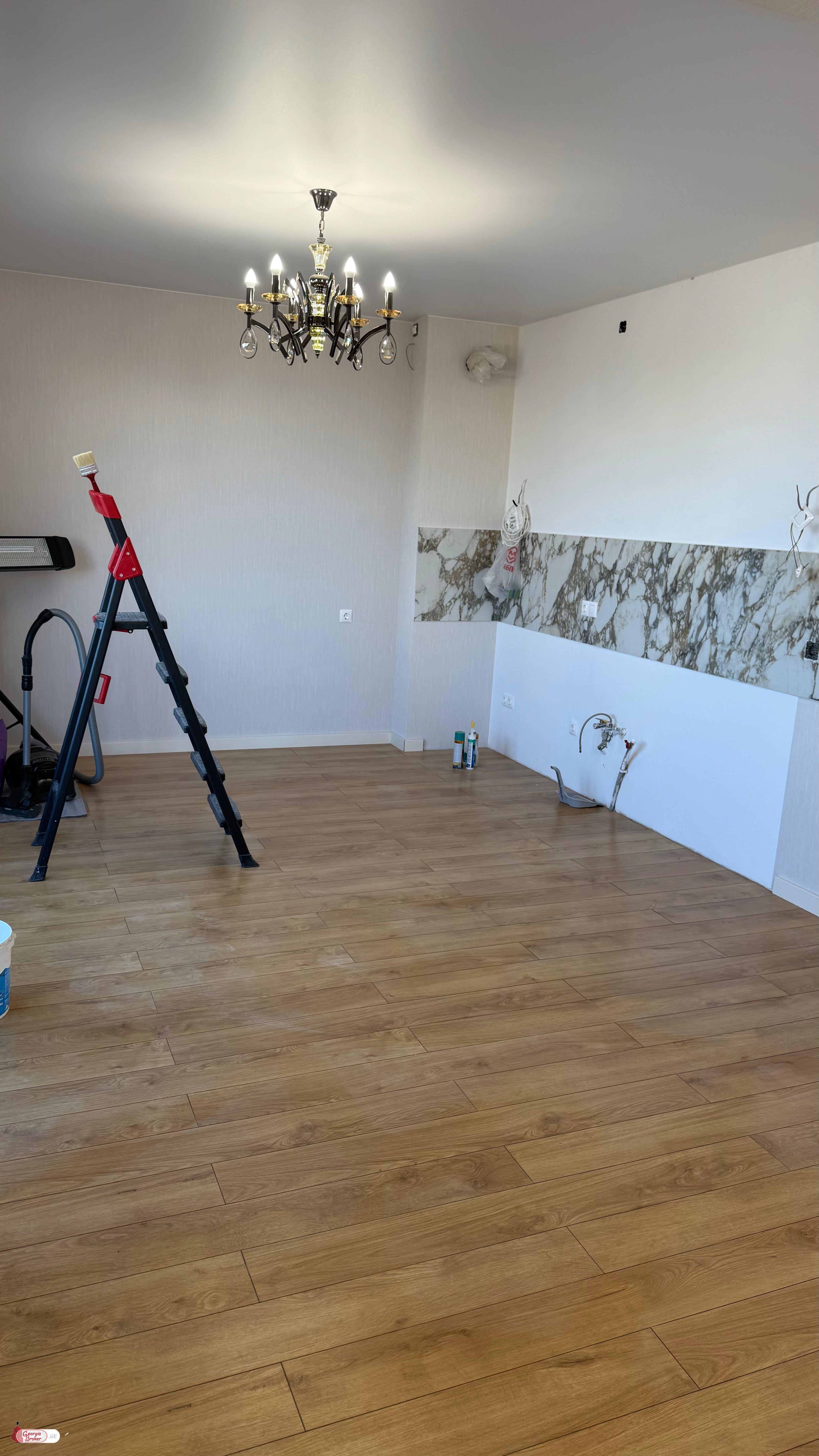 იყიდება ახალი გარემონტებული 2 ოთახიანი ბინა