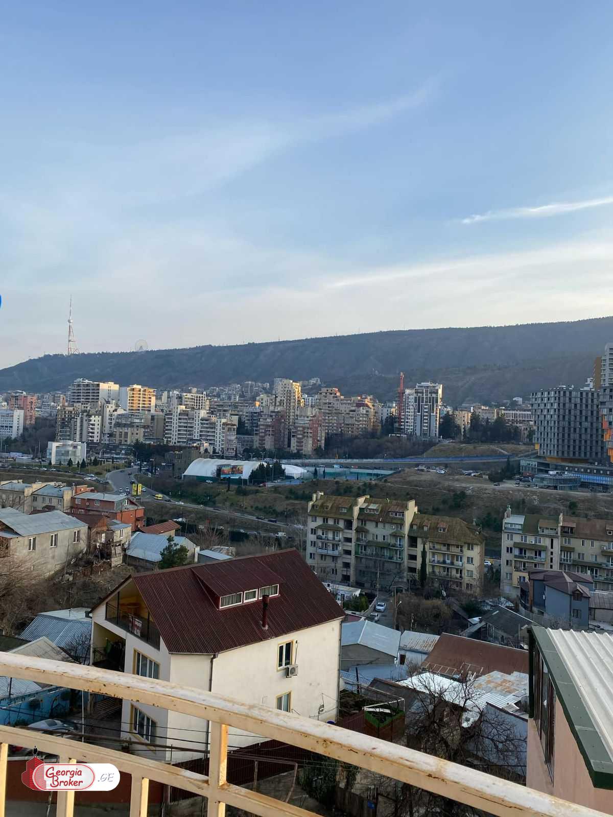 იყიდება ახალი გარემონტებული 3 ოთახიანი ბინა