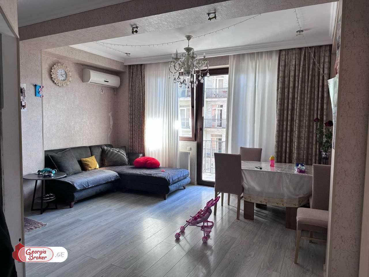 იყიდება ახალი გარემონტებული 3 ოთახიანი ბინა