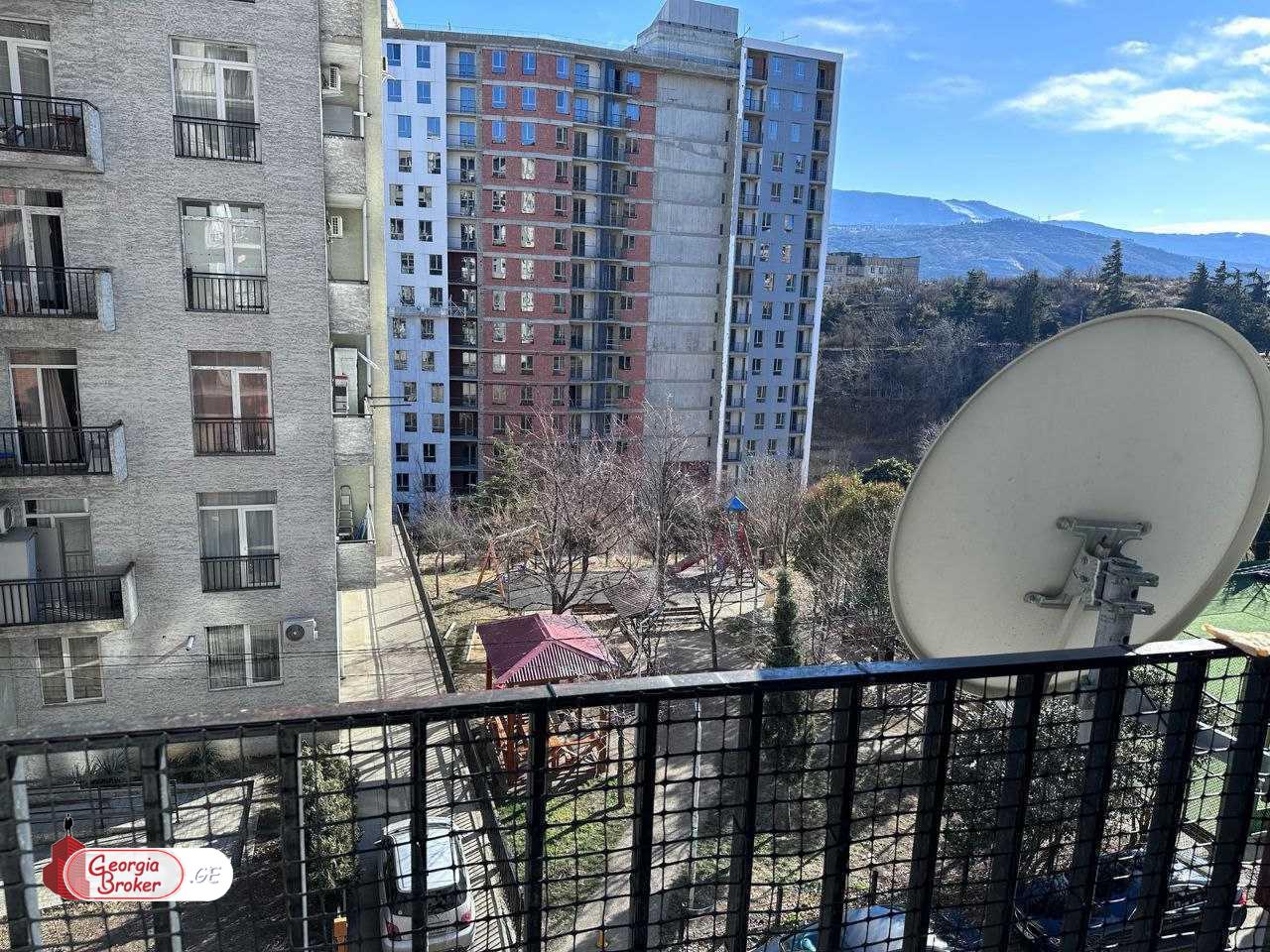 იყიდება ახალი გარემონტებული 3 ოთახიანი ბინა