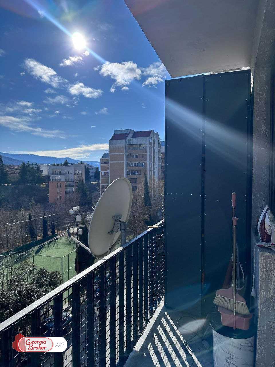 იყიდება ახალი გარემონტებული 3 ოთახიანი ბინა