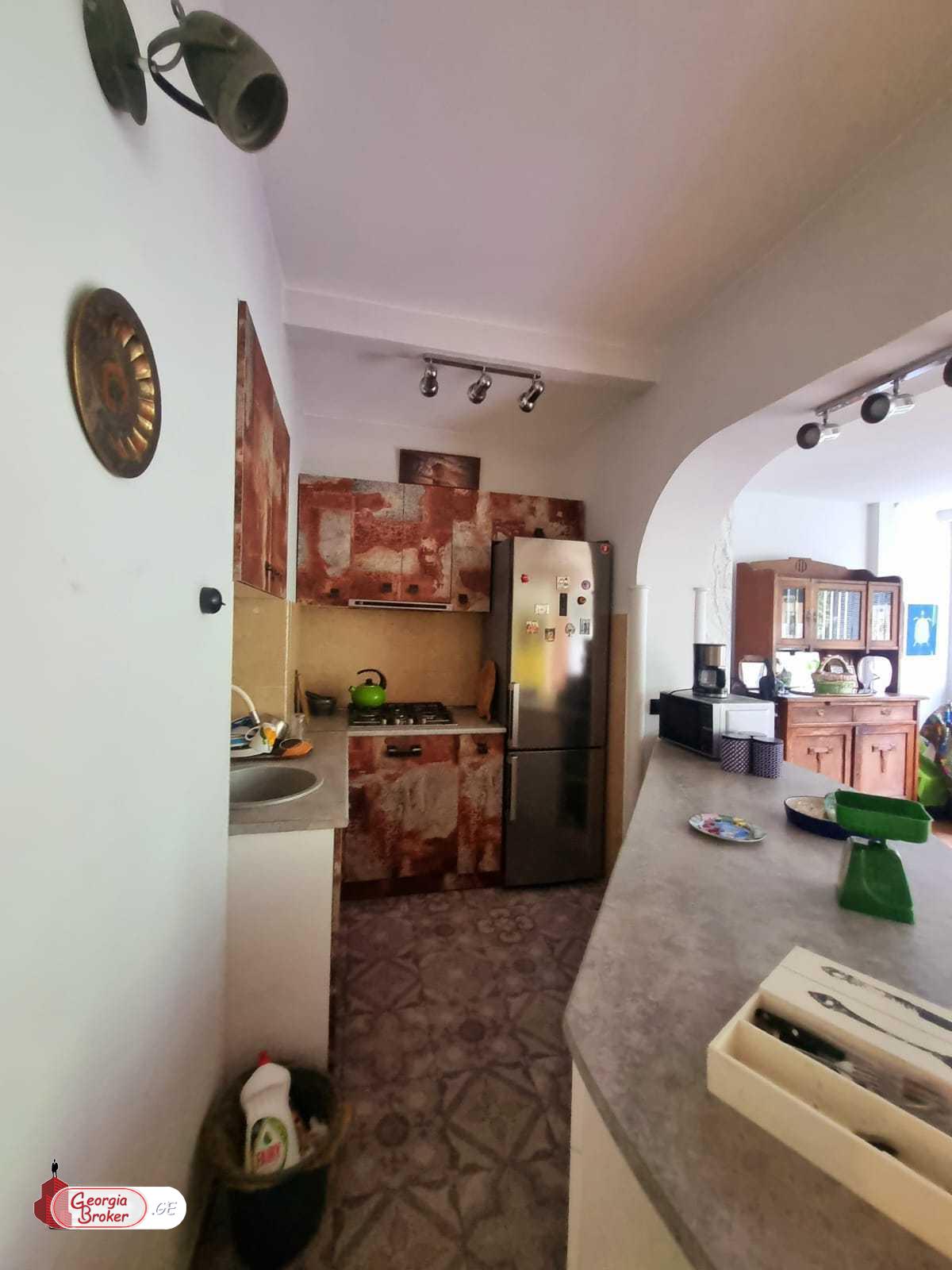 nearly repaired 3-room apartment for sale