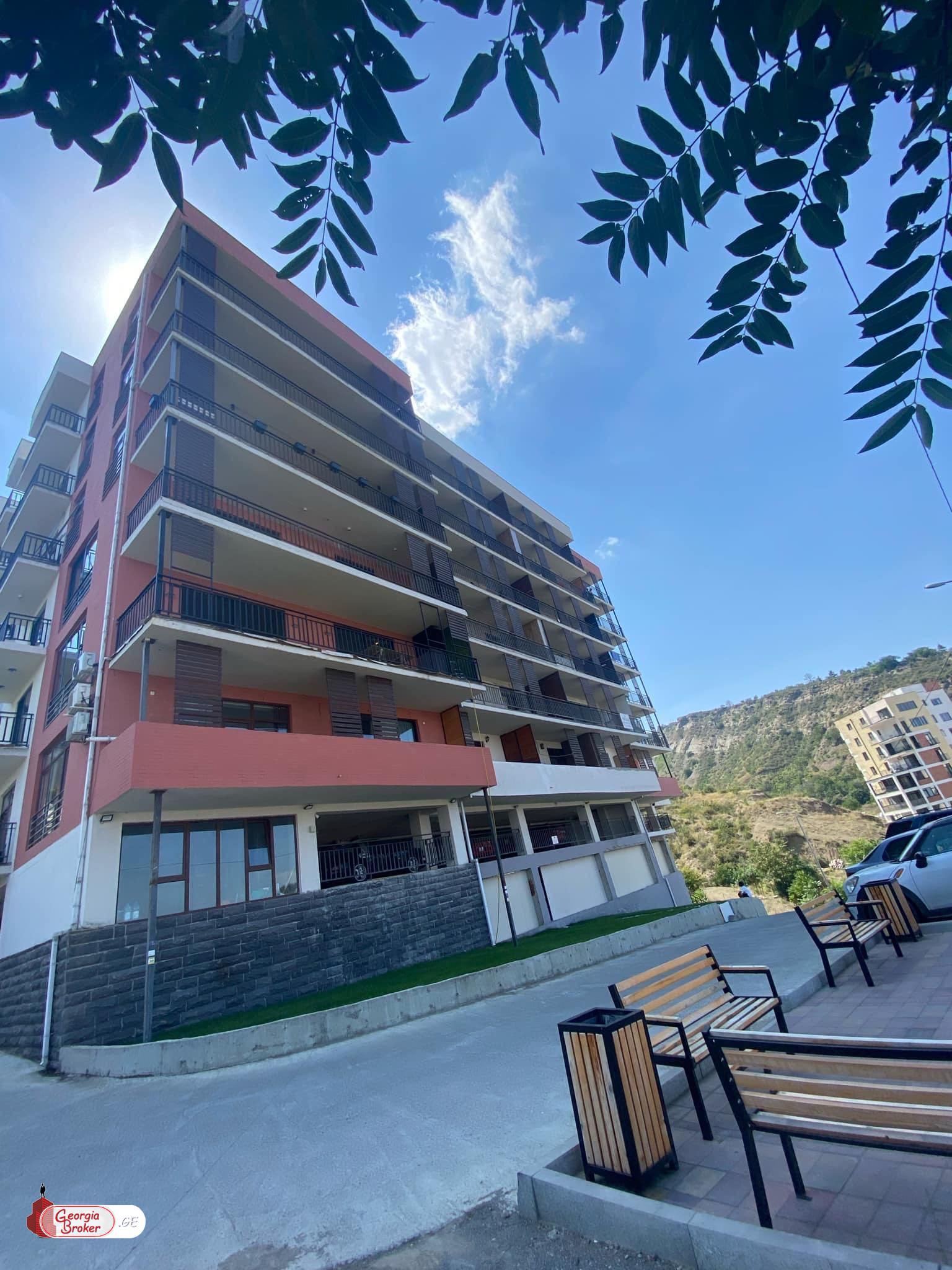 продается квартира новостройка 3-комнаты