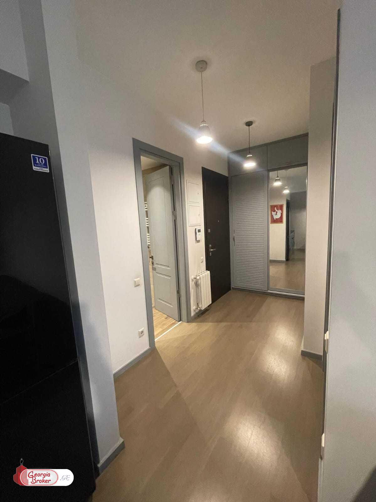 продается квартира с новым ремонтом 2-комнаты