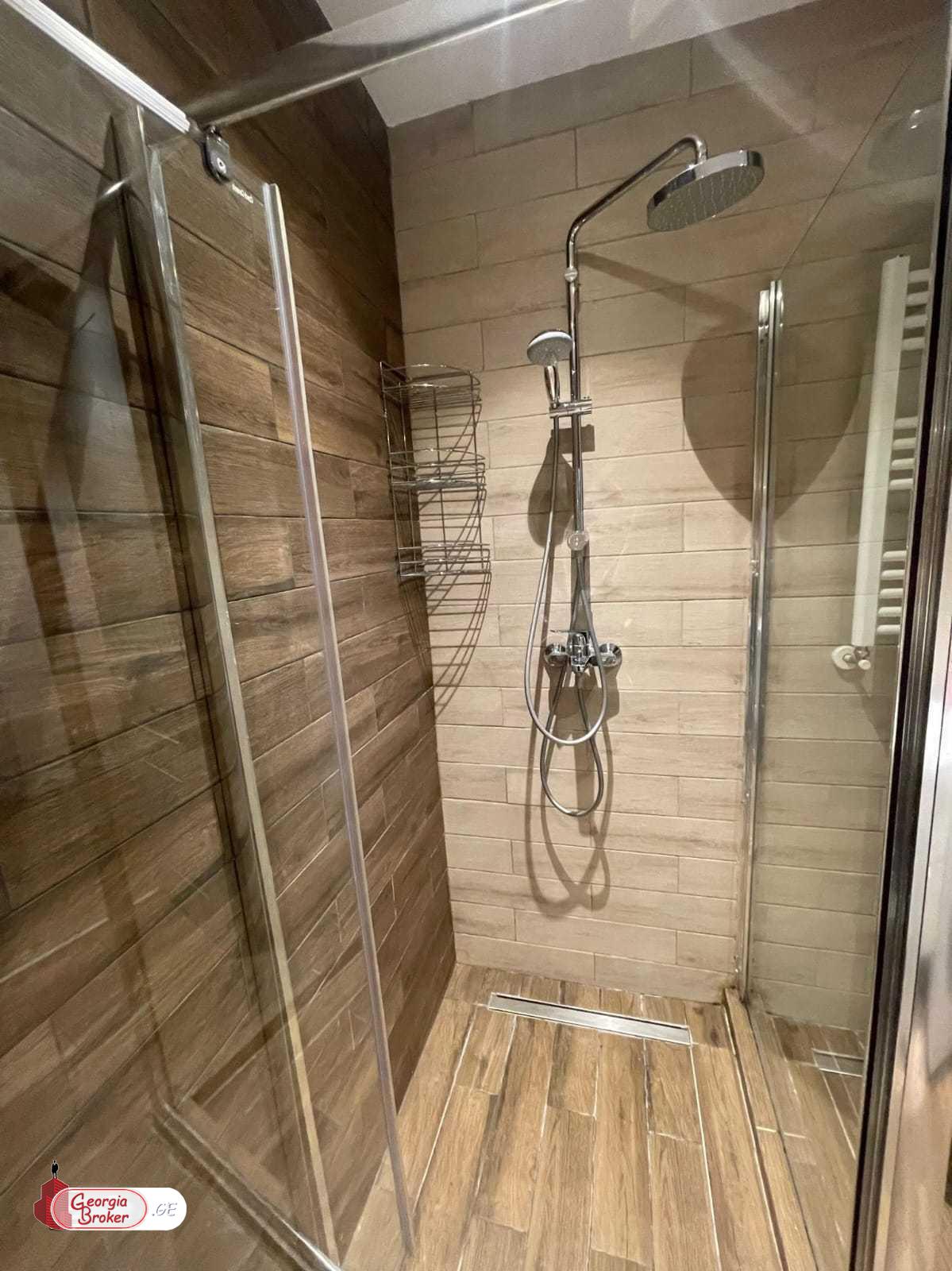 продается квартира с новым ремонтом 2-комнаты