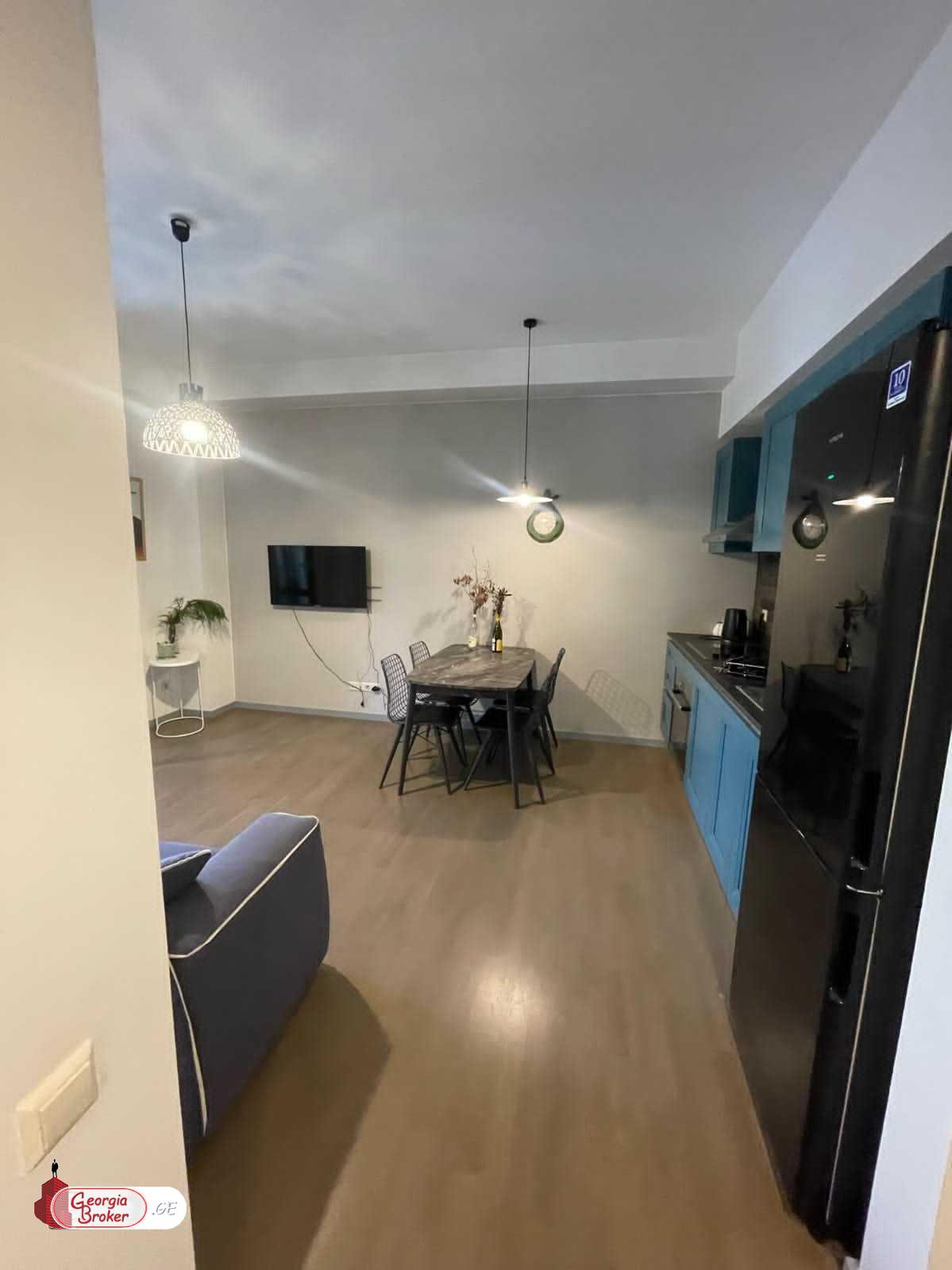 продается квартира с новым ремонтом 2-комнаты