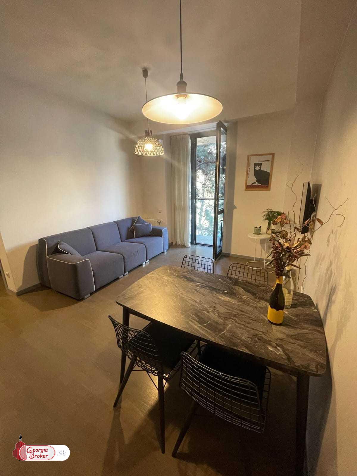 продается квартира с новым ремонтом 2-комнаты