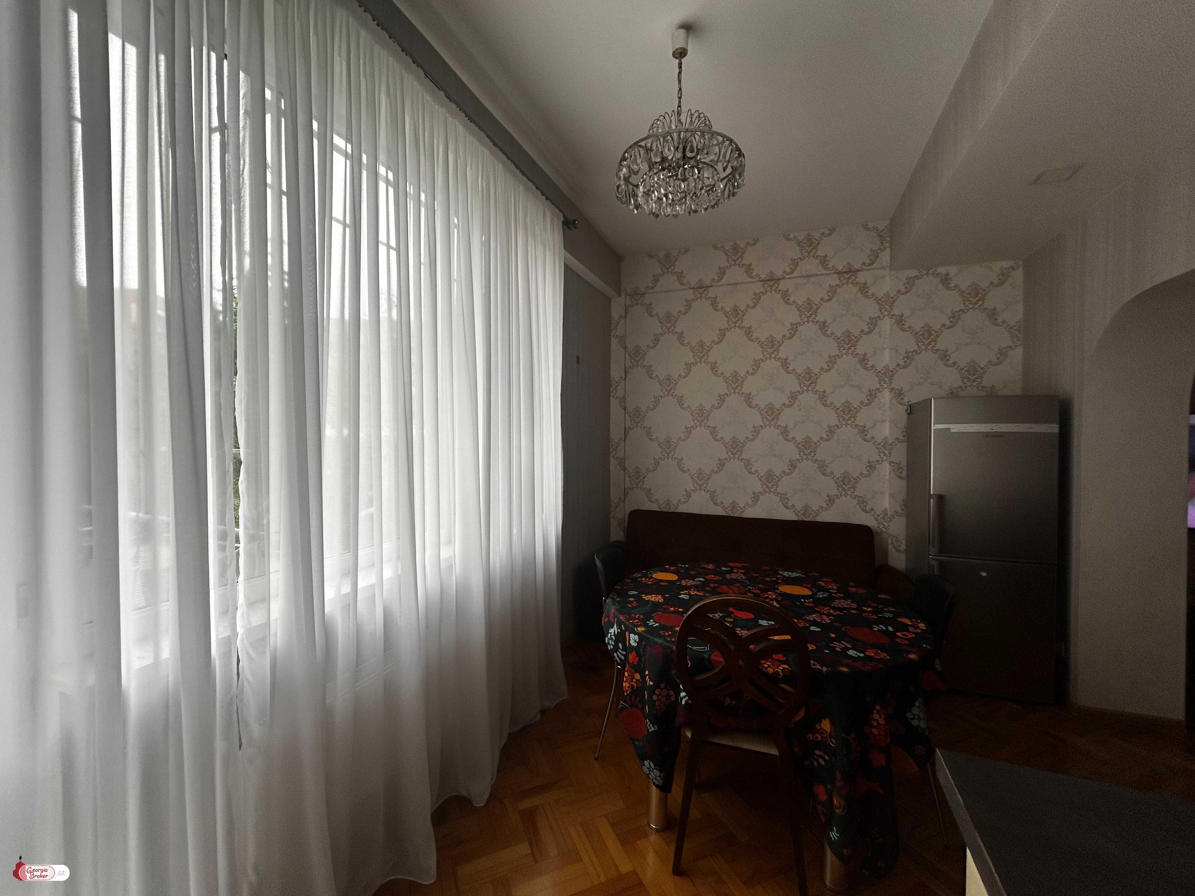 nearly repaired 3-room apartment for sale